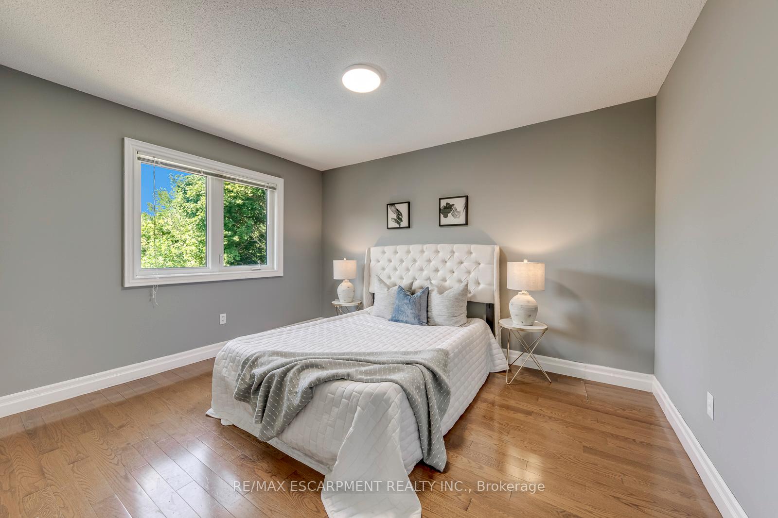 Photo 28 of 1633 Greenbriar Drive, Oakville, Glen Abbey — HOMEH