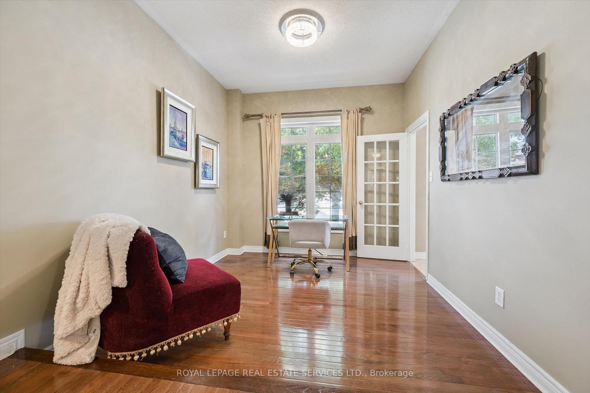Photo 7 of 372 Creek Path Avenue, Oakville, Bronte — HOMEH