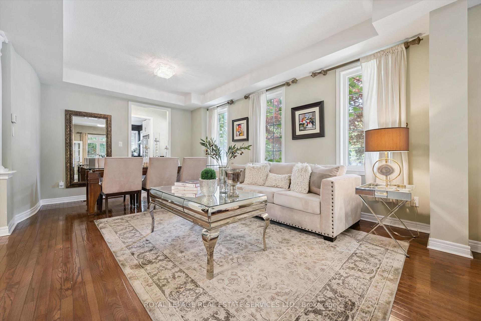 Photo 8 of 372 Creek Path Avenue, Oakville, Bronte — HOMEH
