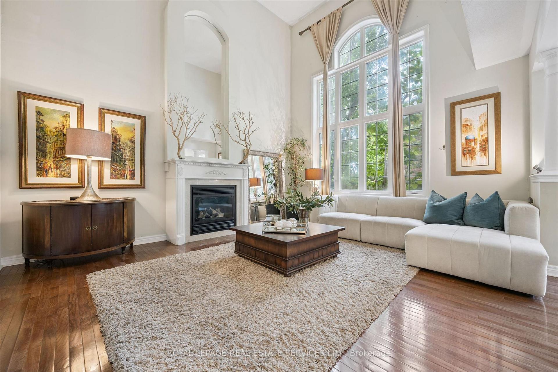 Photo 11 of 372 Creek Path Avenue, Oakville, Bronte — HOMEH
