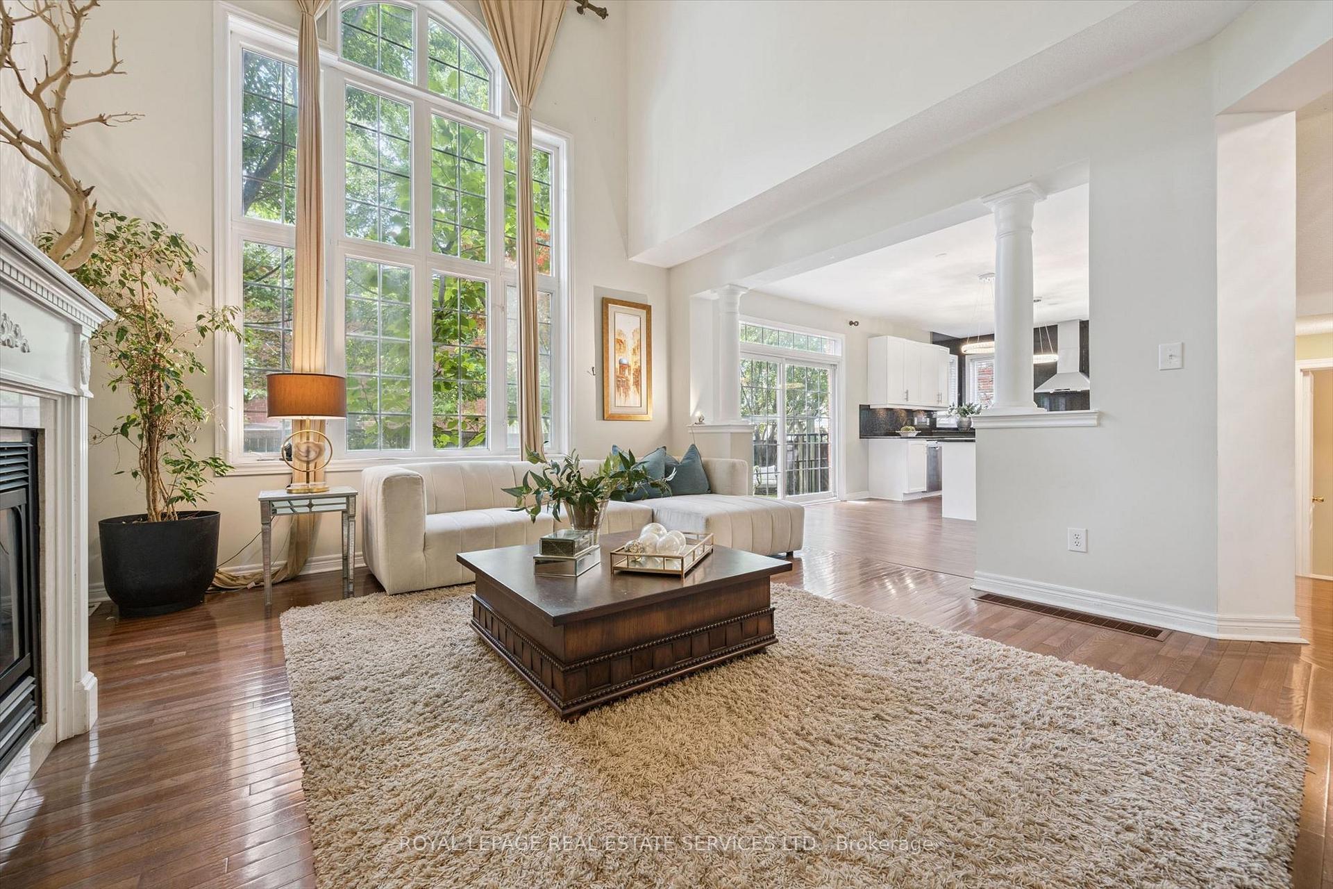 Photo 12 of 372 Creek Path Avenue, Oakville, Bronte — HOMEH