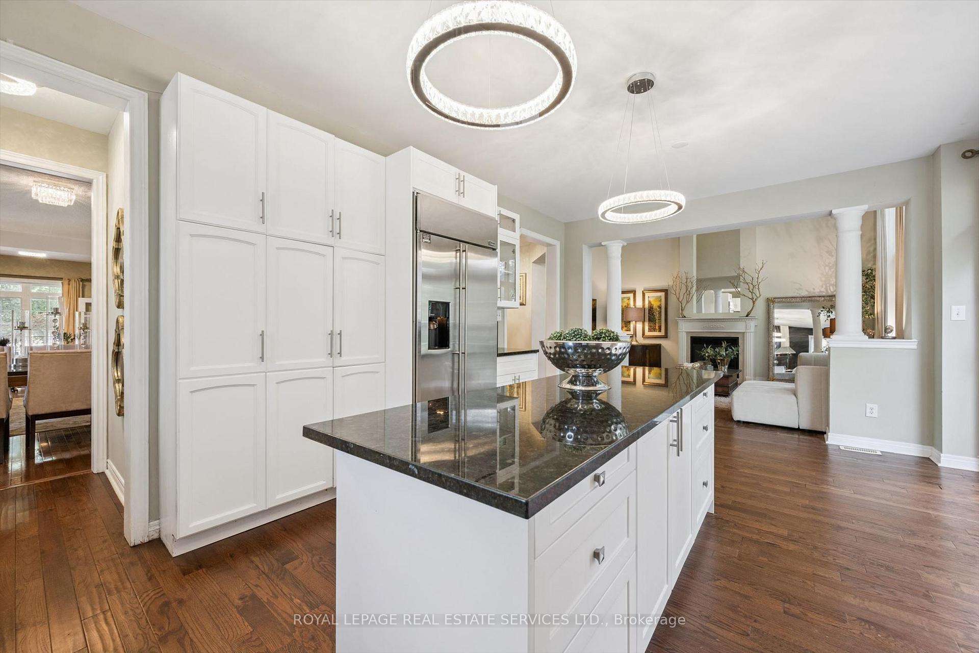 Photo 17 of 372 Creek Path Avenue, Oakville, Bronte — HOMEH