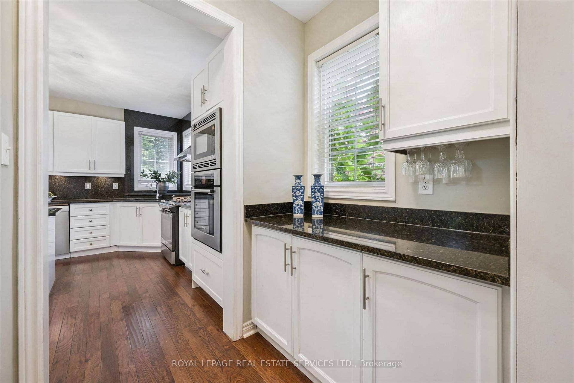 Photo 19 of 372 Creek Path Avenue, Oakville, Bronte — HOMEH