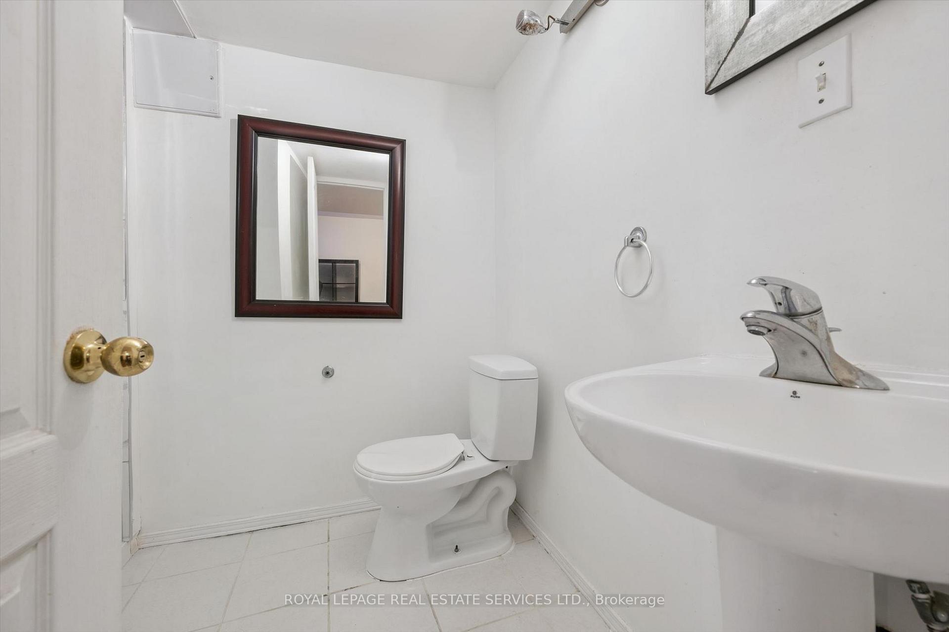 Photo 37 of 372 Creek Path Avenue, Oakville, Bronte — HOMEH