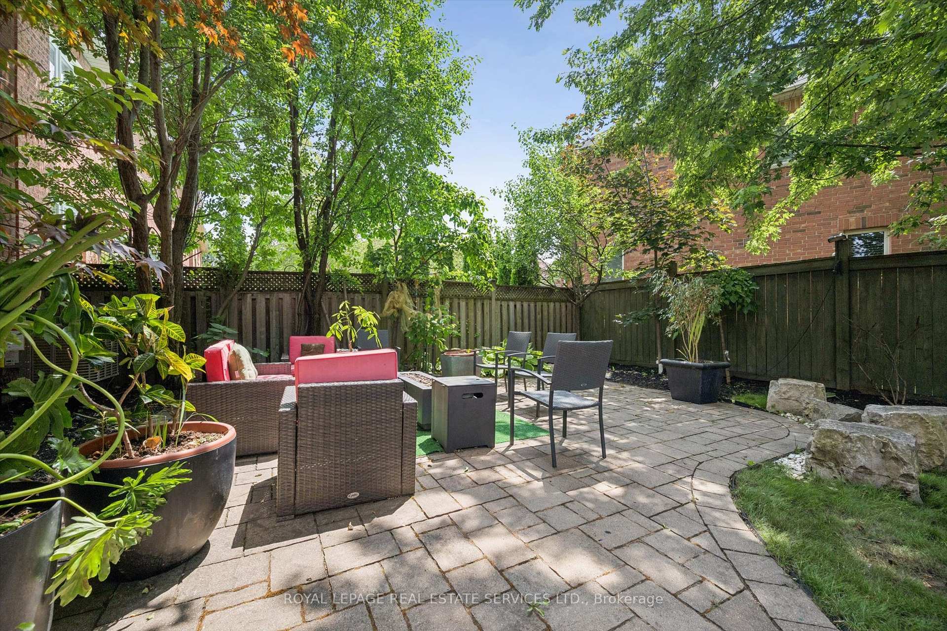 Photo 43 of 372 Creek Path Avenue, Oakville, Bronte — HOMEH