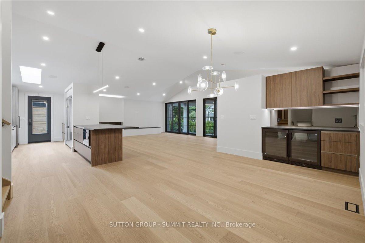 Photo 7 of 160 Allan Street, Oakville, Old Oakville — HOMEH