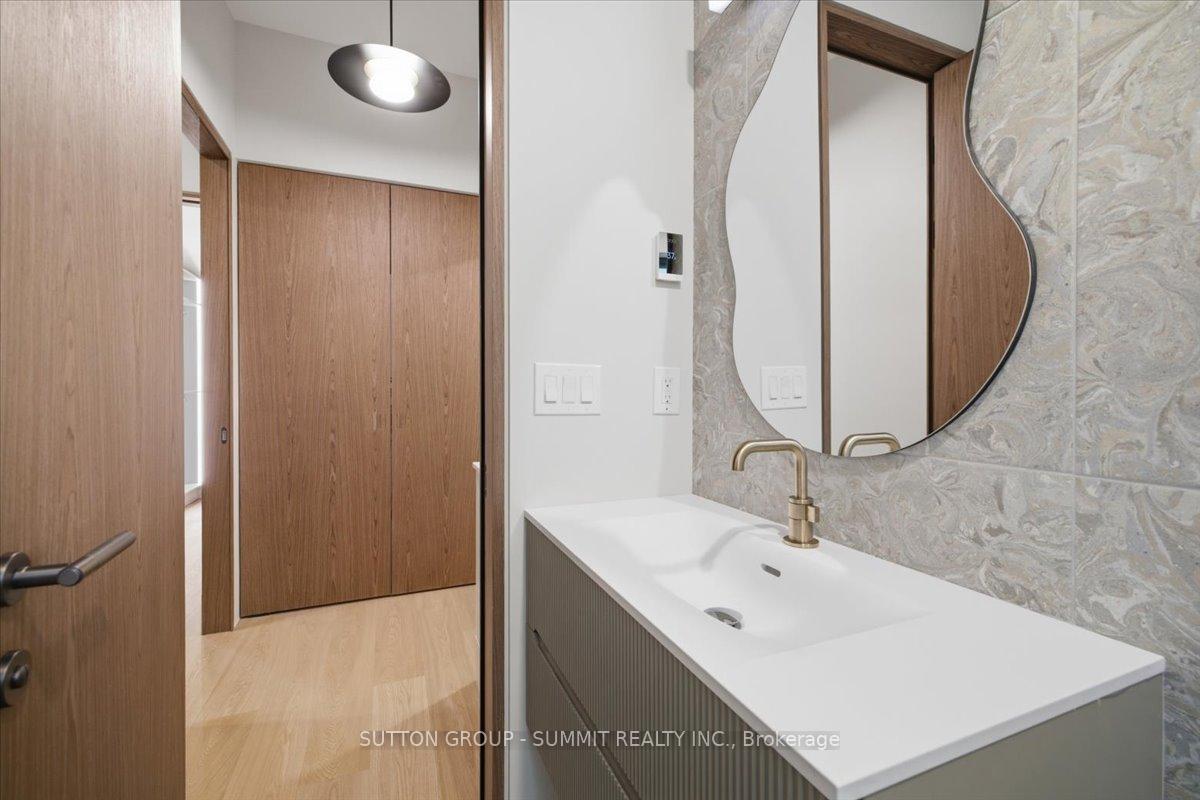 Photo 13 of 160 Allan Street, Oakville, Old Oakville — HOMEH