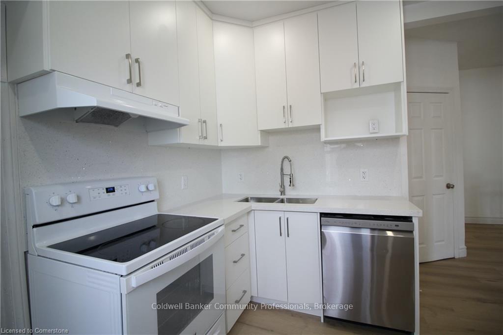 Photo 10 of 78 George Street, Hamilton, Central — HOMEH