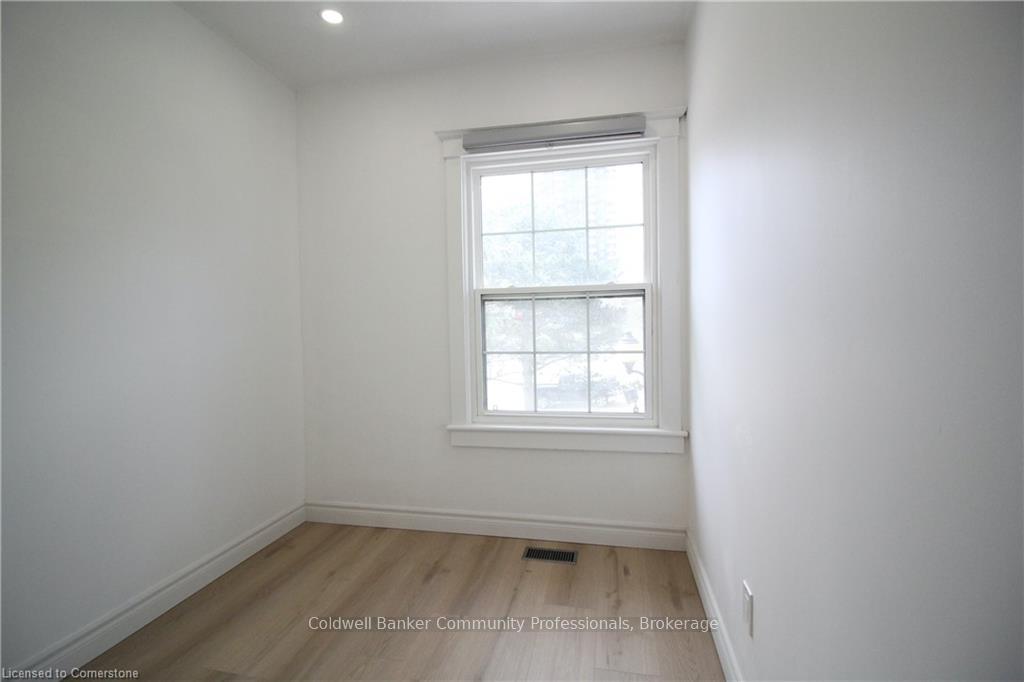 Photo 12 of 78 George Street, Hamilton, Central — HOMEH