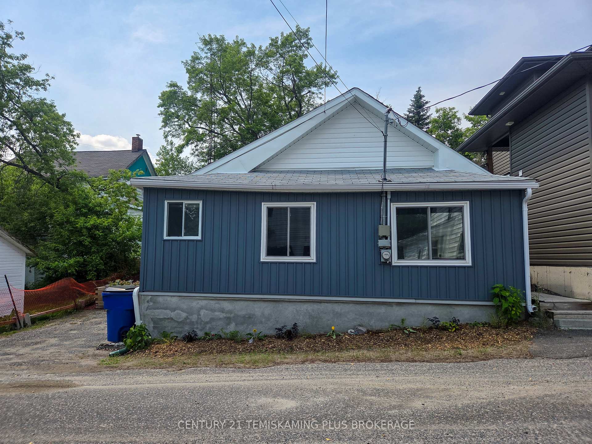 Photo 2 of 24 Baker Street, Cobalt — HOMEH