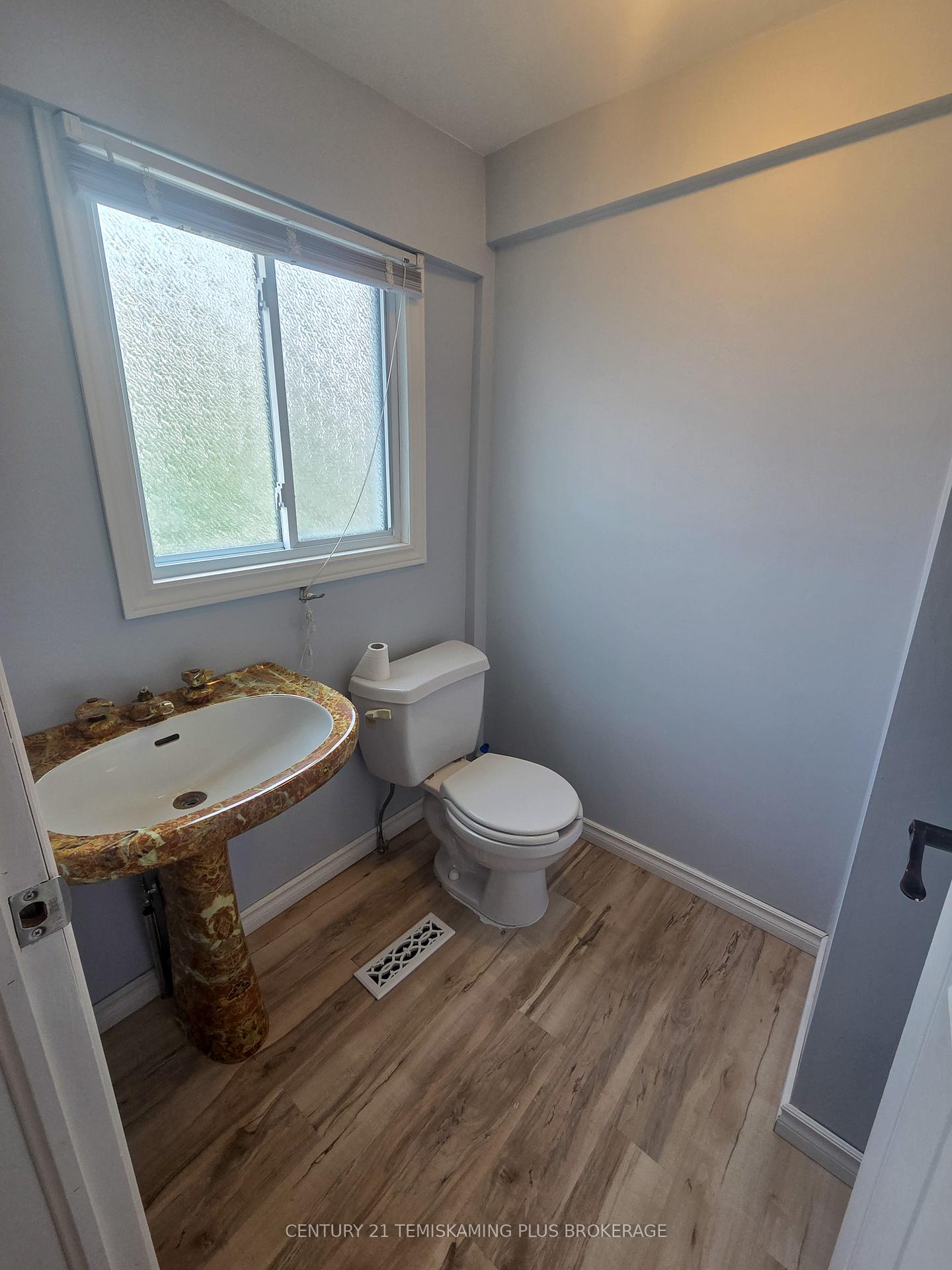Photo 15 of 24 Baker Street, Cobalt — HOMEH