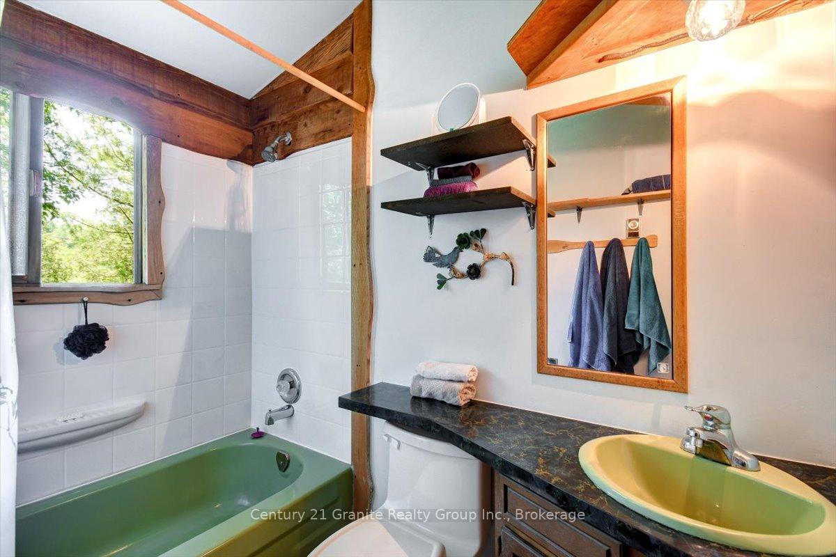 Photo 15 of 88 C Rocky Drive, Faraday — HOMEH