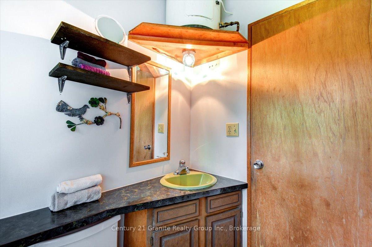 Photo 16 of 88 C Rocky Drive, Faraday — HOMEH