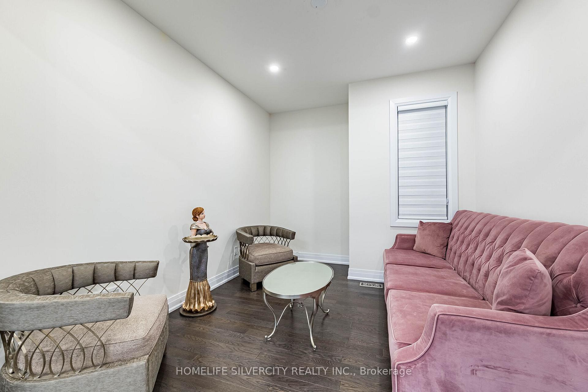 Photo 10 of 33 Rainbrook Close, Brampton, Sandringham-Wellington — HOMEH