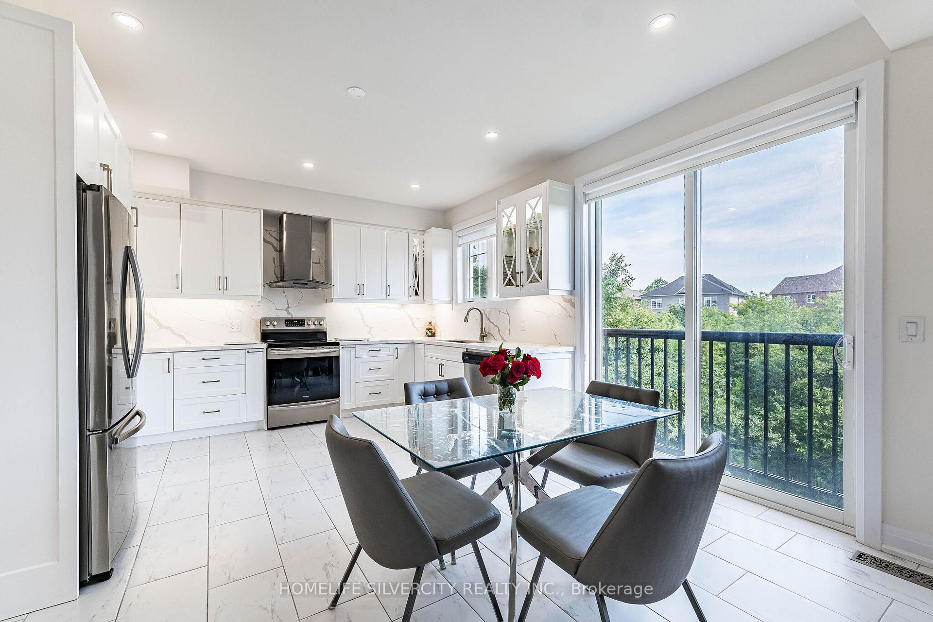 Photo 12 of 33 Rainbrook Close, Brampton, Sandringham-Wellington — HOMEH