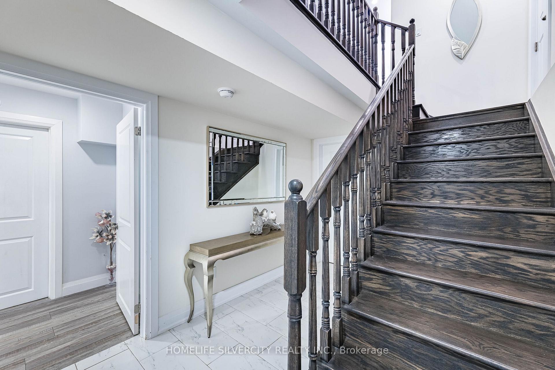 Photo 37 of 33 Rainbrook Close, Brampton, Sandringham-Wellington — HOMEH
