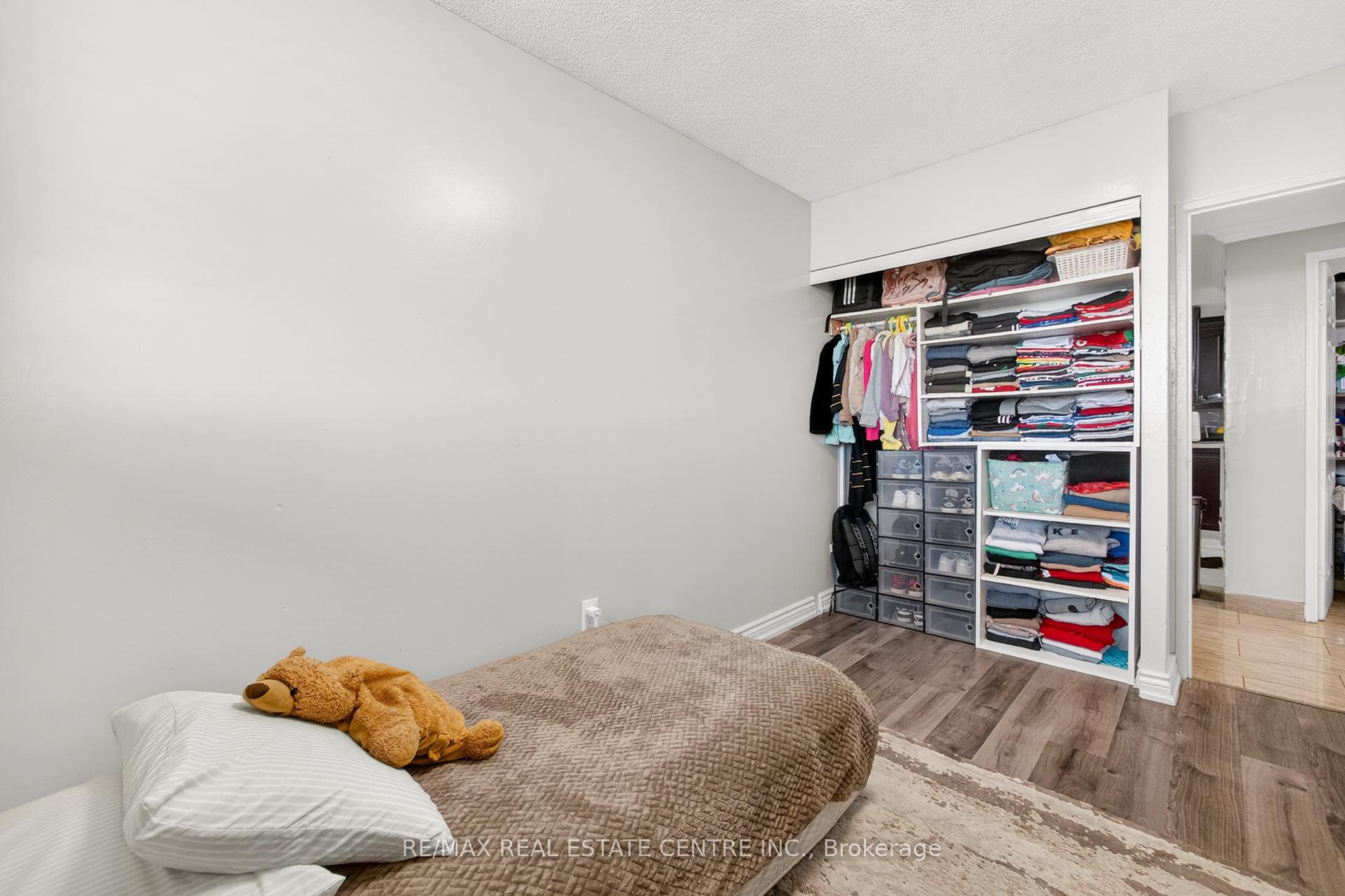 Photo 16 of Unit 1708, 320 Dixon Road, Etobicoke, Kingsview Village-The Westway — HOMEH