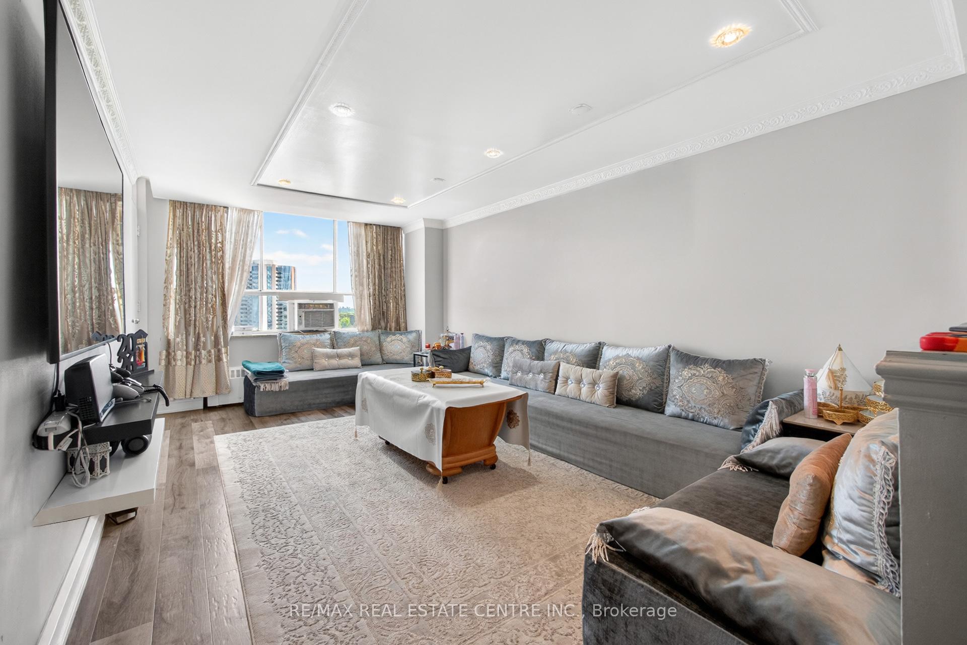 Photo 25 of Unit 1708, 320 Dixon Road, Etobicoke, Kingsview Village-The Westway — HOMEH