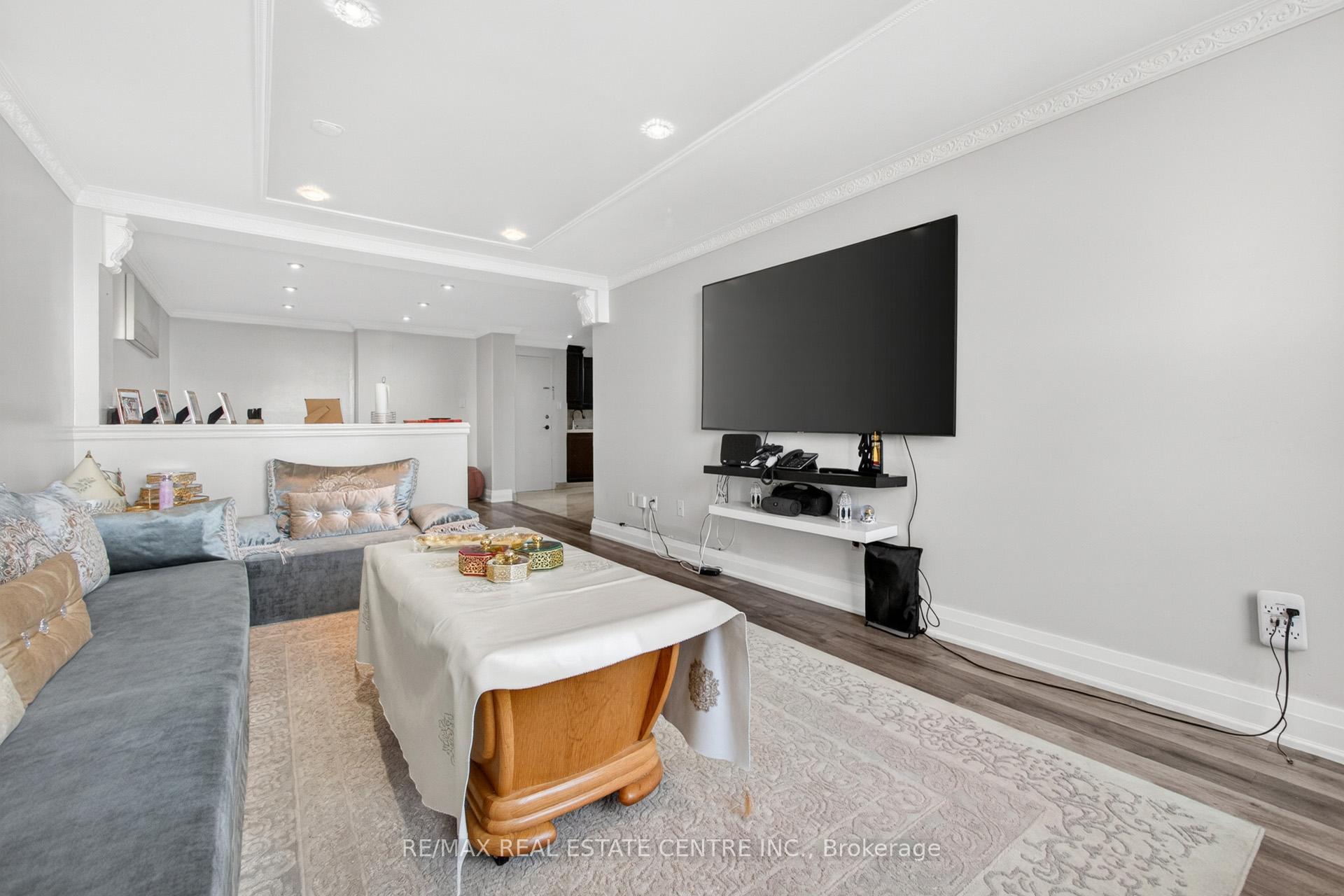 Photo 26 of Unit 1708, 320 Dixon Road, Etobicoke, Kingsview Village-The Westway — HOMEH