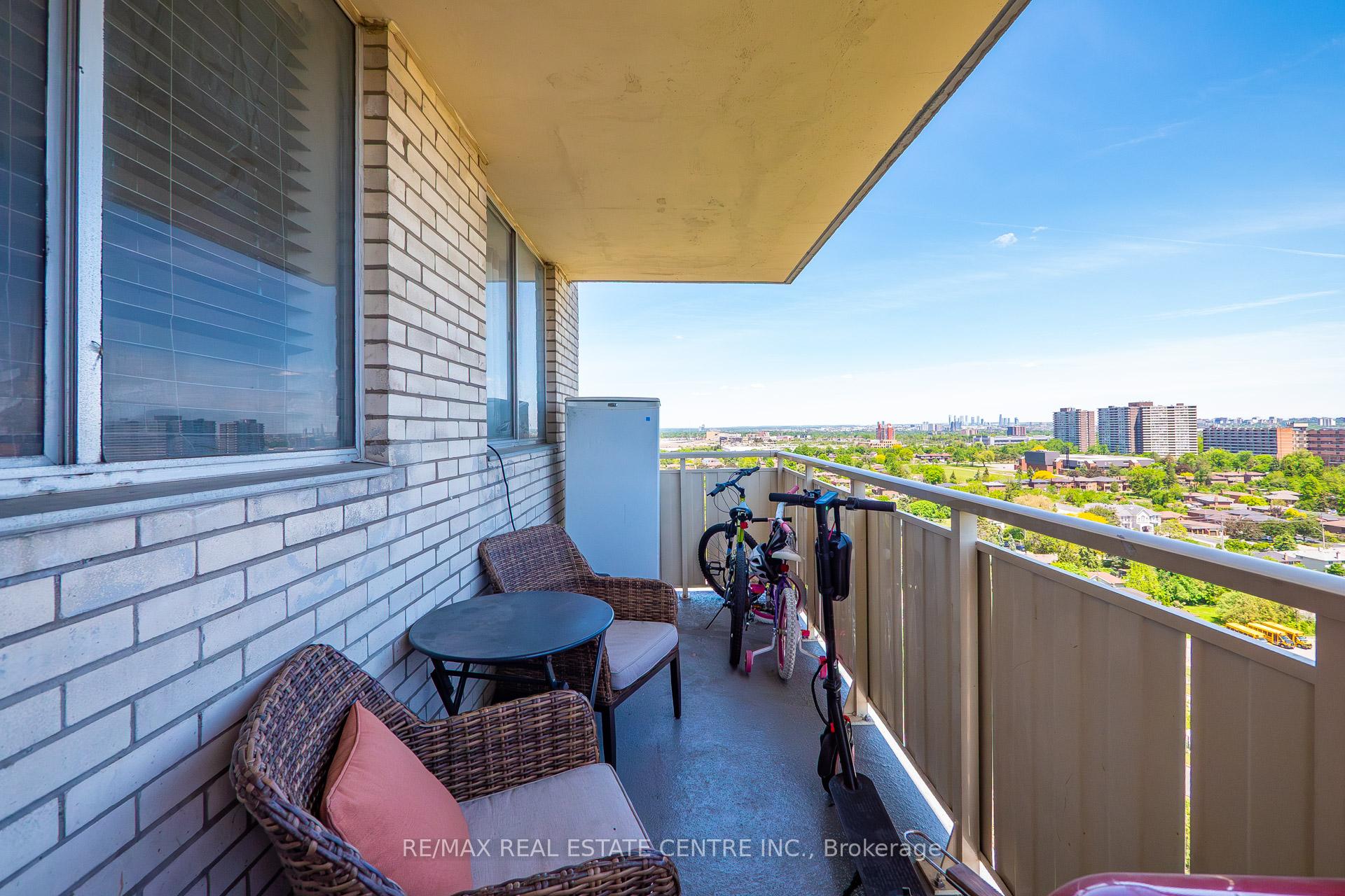 Photo 35 of Unit 1708, 320 Dixon Road, Etobicoke, Kingsview Village-The Westway — HOMEH