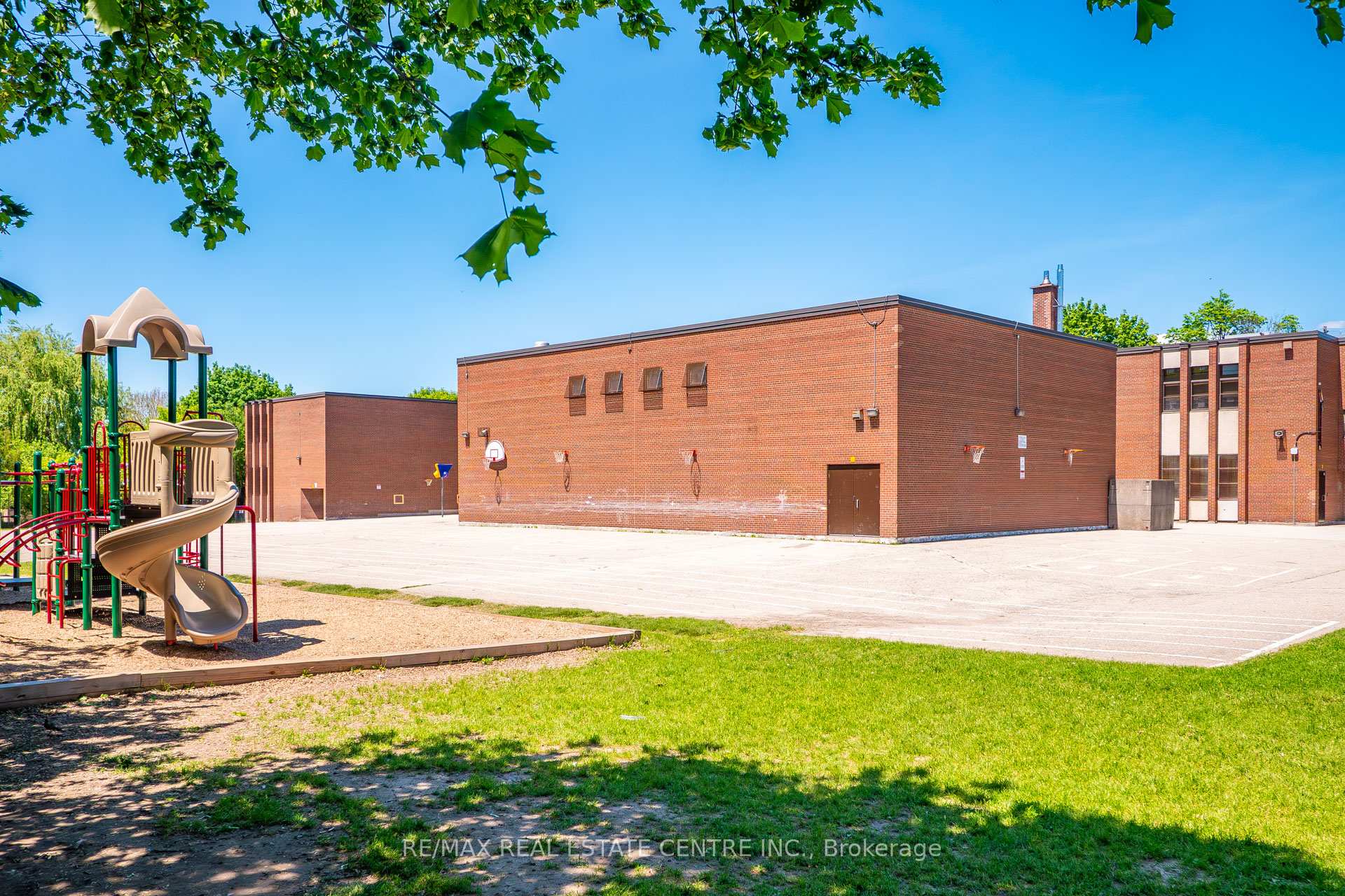 Photo 44 of Unit 1708, 320 Dixon Road, Etobicoke, Kingsview Village-The Westway — HOMEH