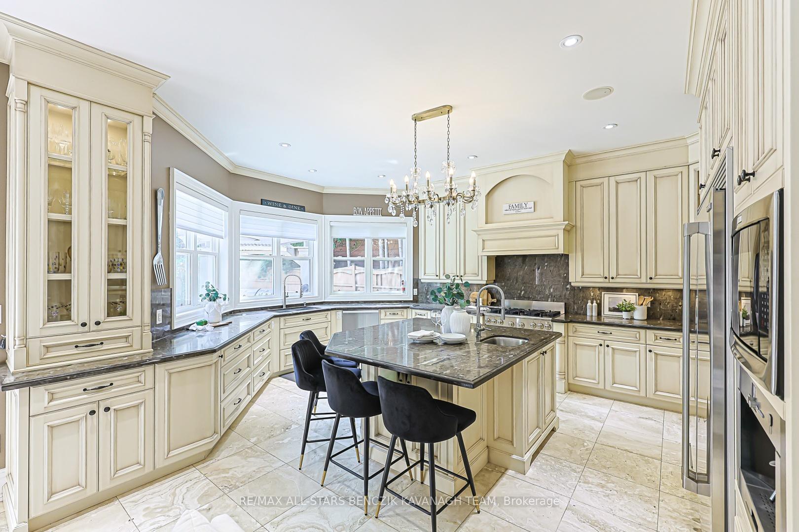 Photo 9 of 23 Princess Street, Markham, Vinegar Hill — HOMEH