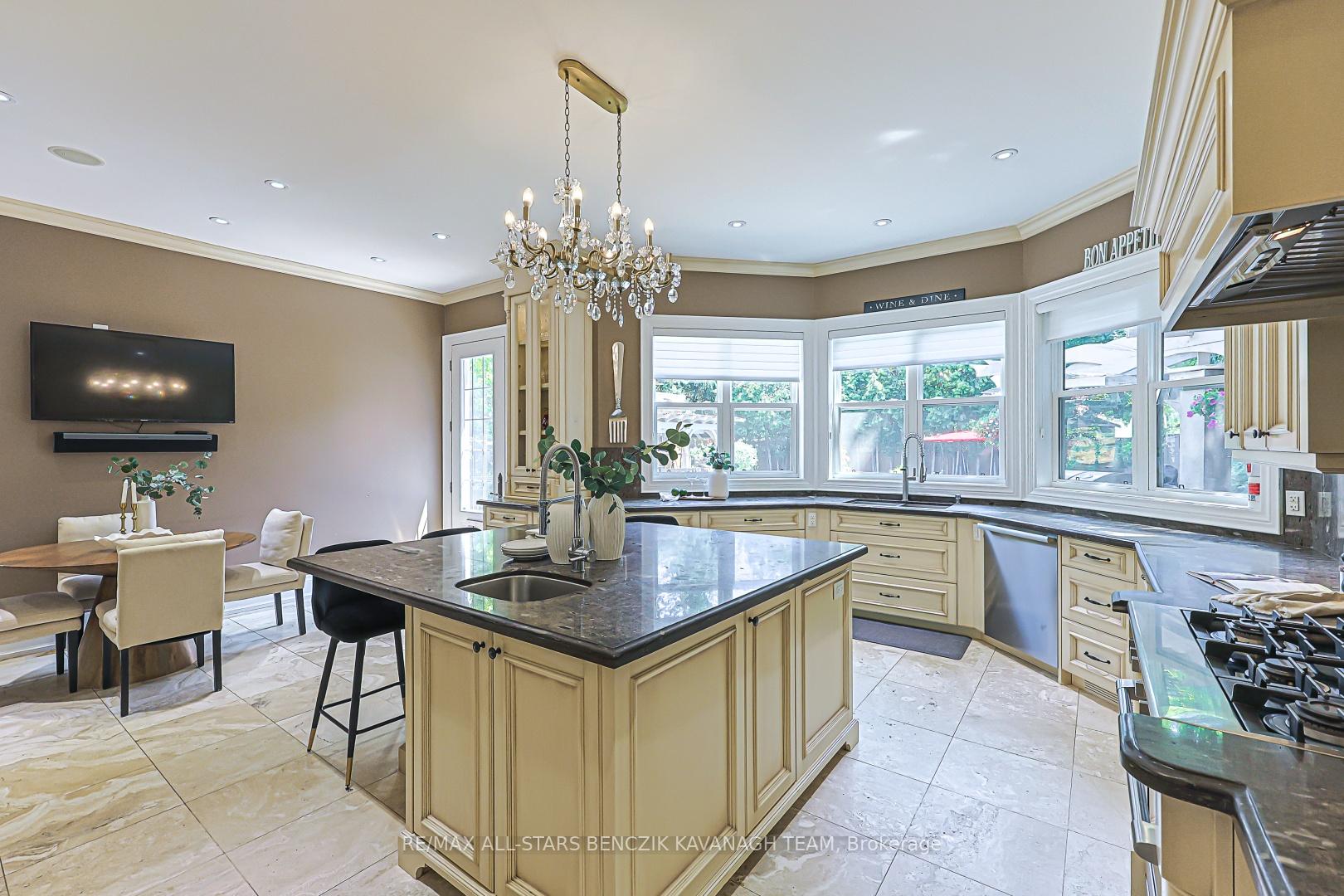 Photo 10 of 23 Princess Street, Markham, Vinegar Hill — HOMEH