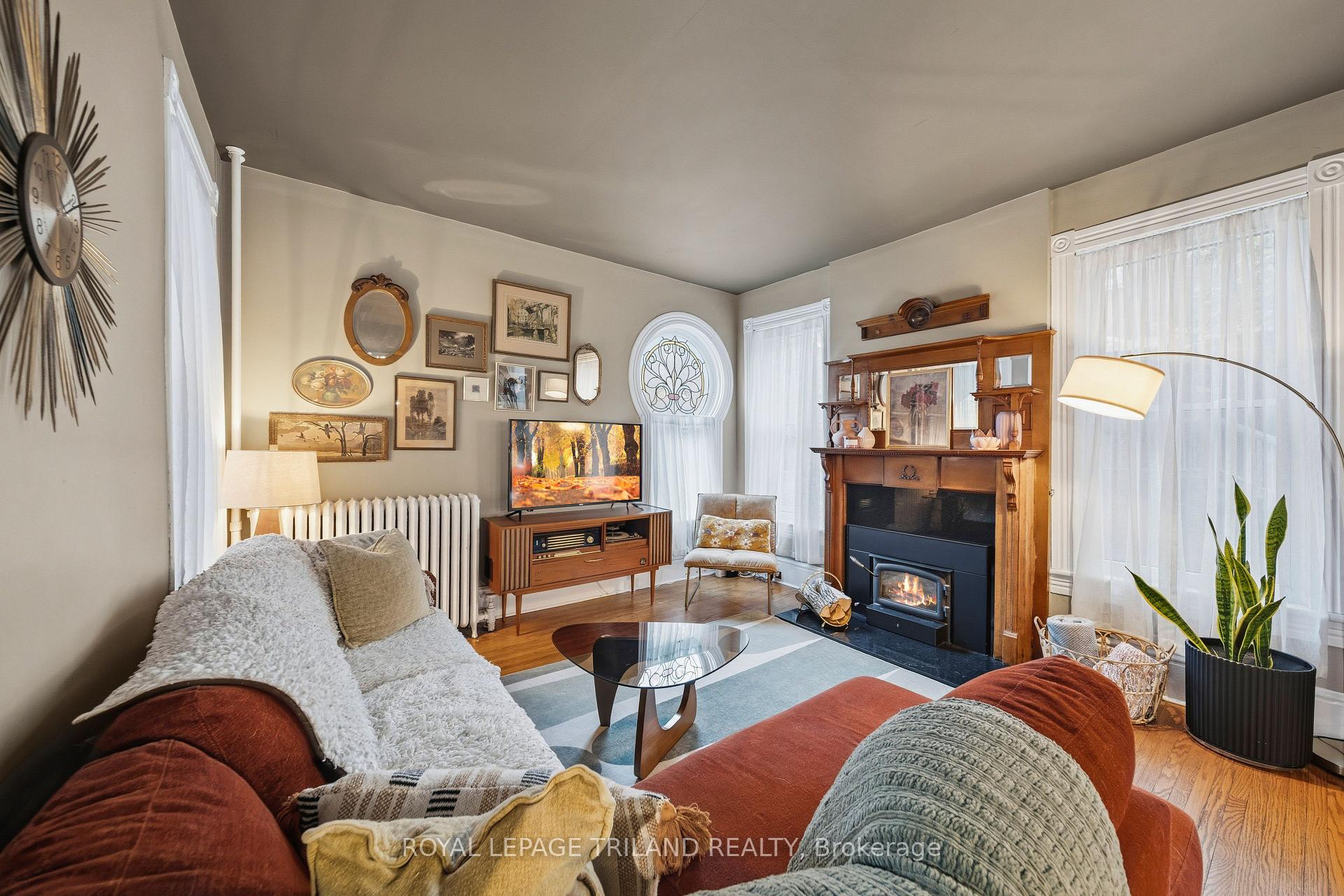 Photo 6 of 34 Gladstone Avenue, St. Thomas — HOMEH