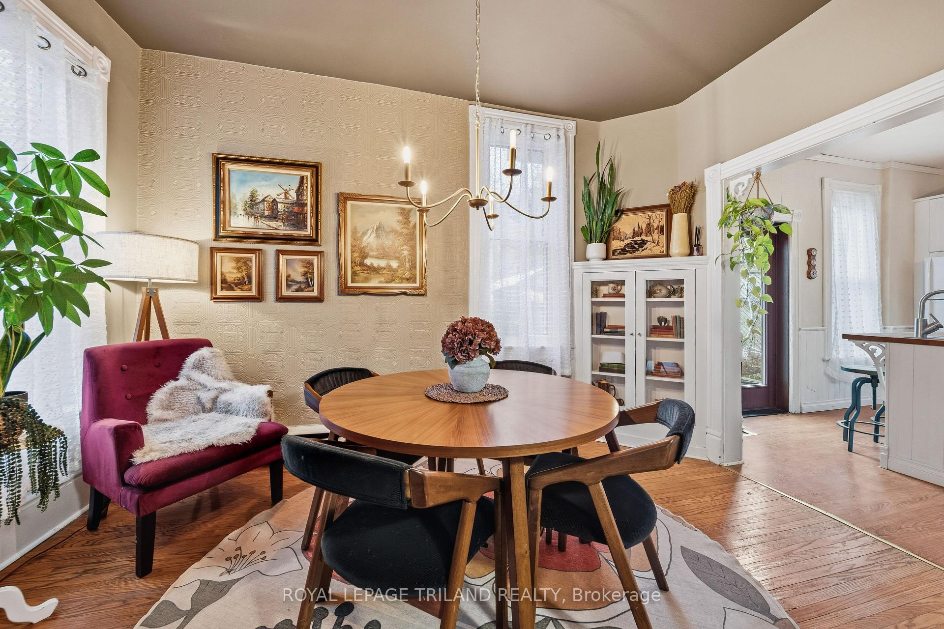 Photo 9 of 34 Gladstone Avenue, St. Thomas — HOMEH