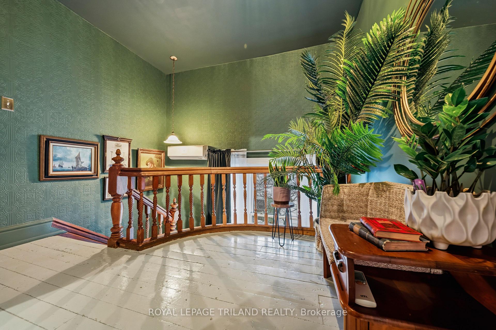 Photo 17 of 34 Gladstone Avenue, St. Thomas — HOMEH