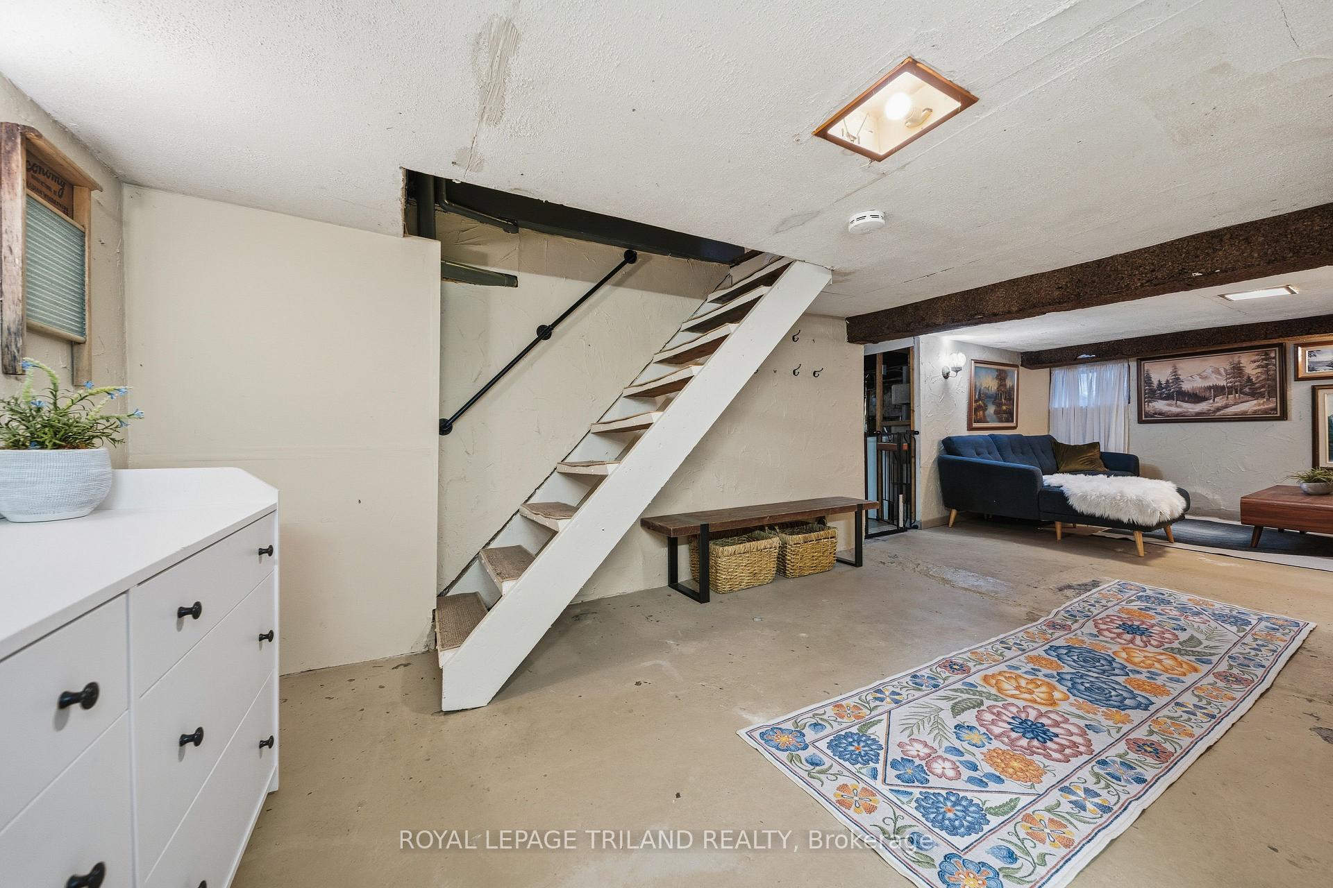 Photo 25 of 34 Gladstone Avenue, St. Thomas — HOMEH