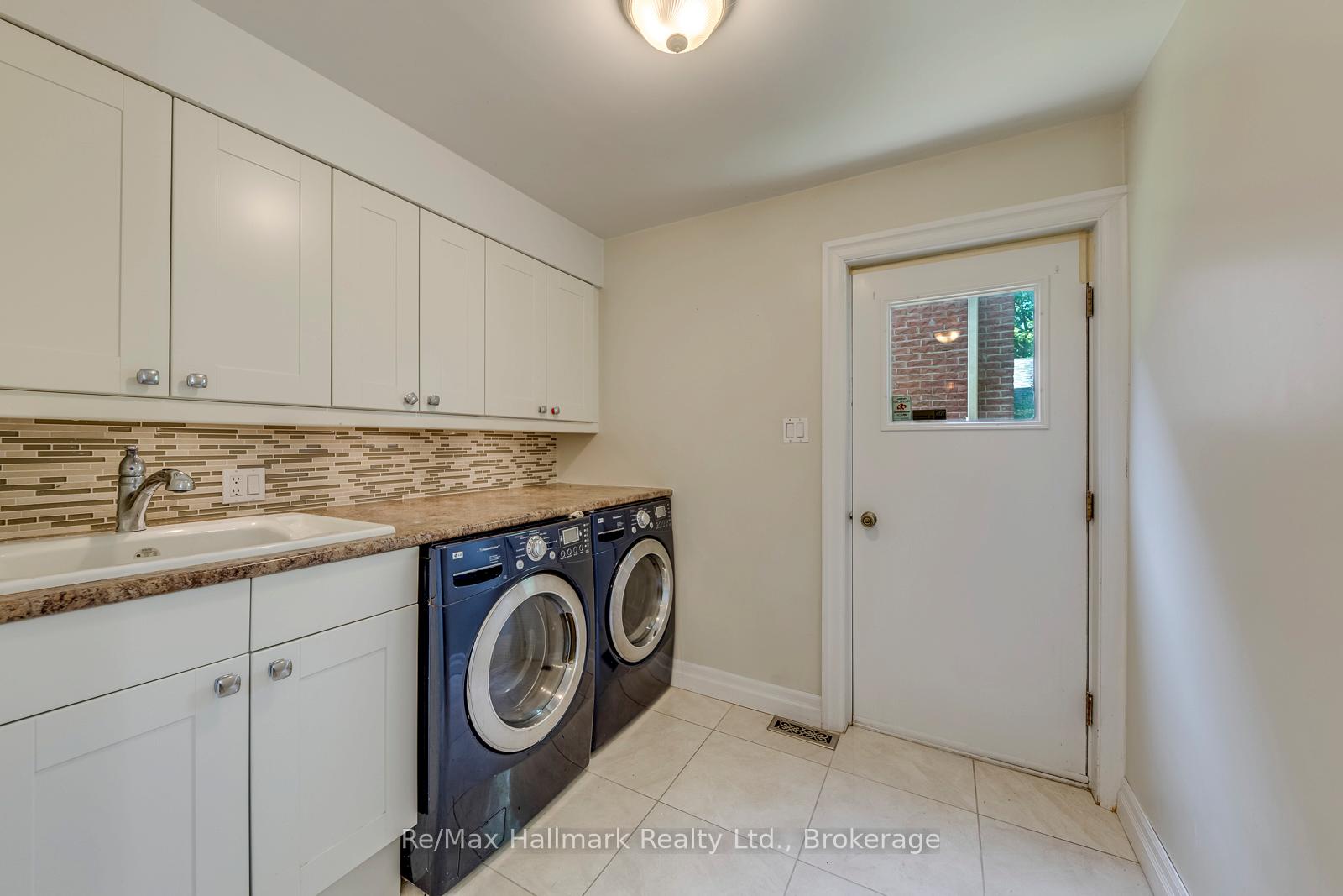 Photo 24 of 2251 Bennington Gate, Oakville, Ford — HOMEH