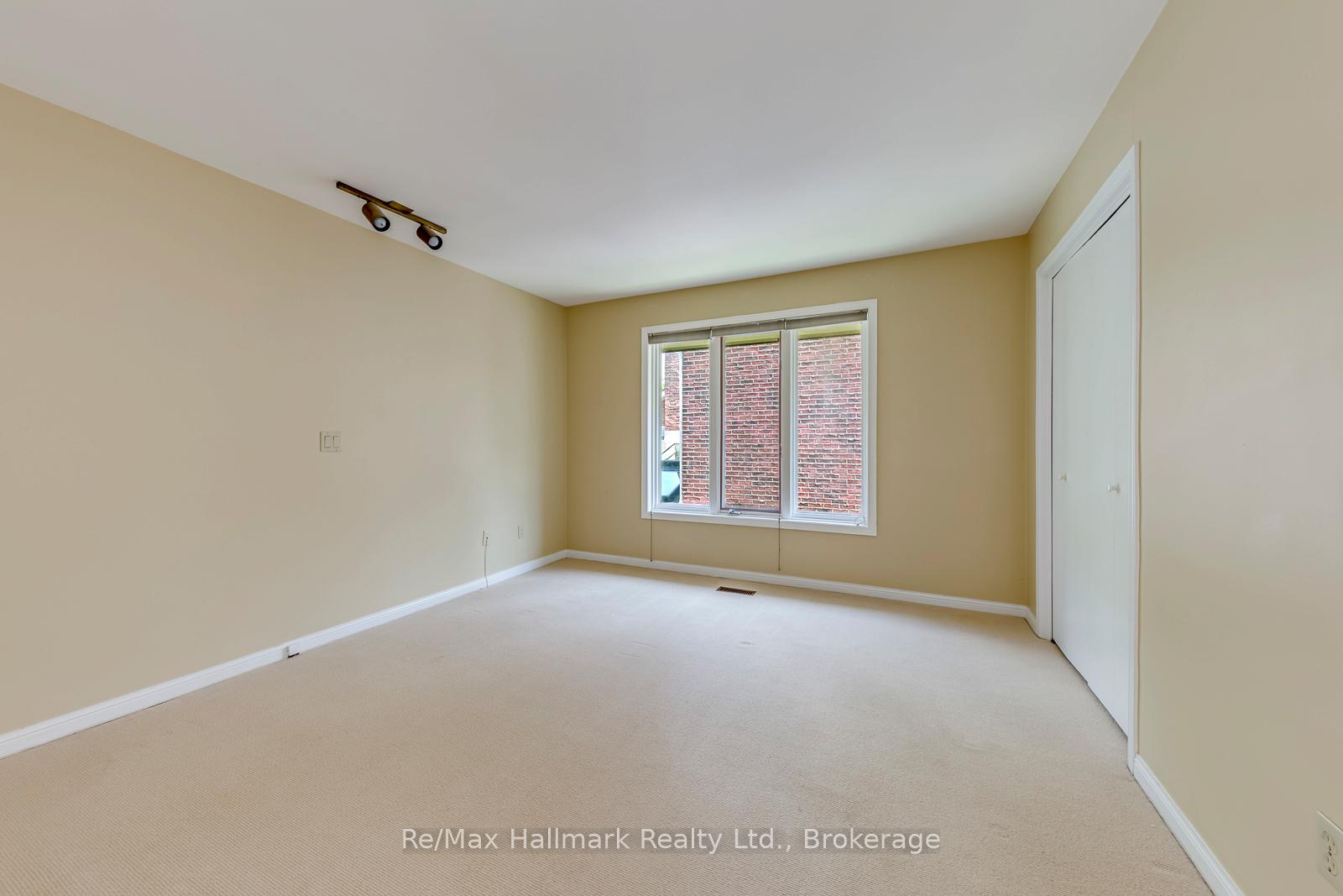 Photo 35 of 2251 Bennington Gate, Oakville, Ford — HOMEH
