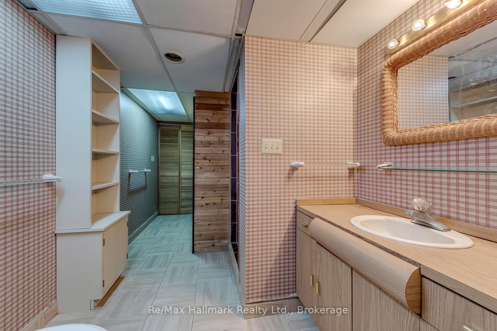 Photo 47 of 2251 Bennington Gate, Oakville, Ford — HOMEH