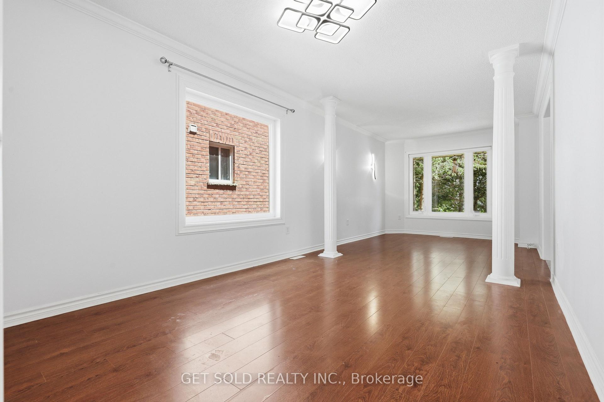 Photo 12 of 28 Hawkins Drive, Barrie, Ardagh — HOMEH