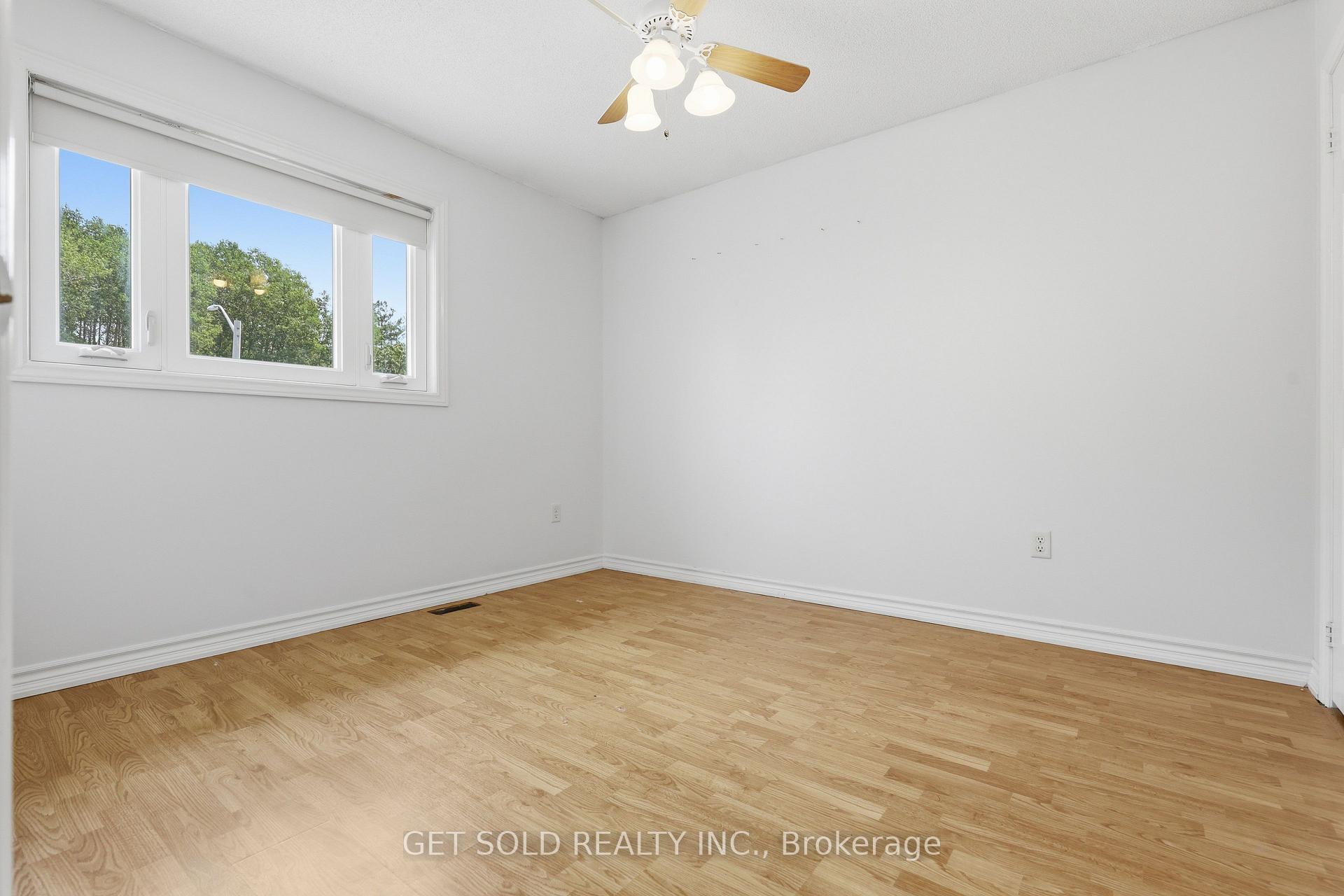 Photo 20 of 28 Hawkins Drive, Barrie, Ardagh — HOMEH