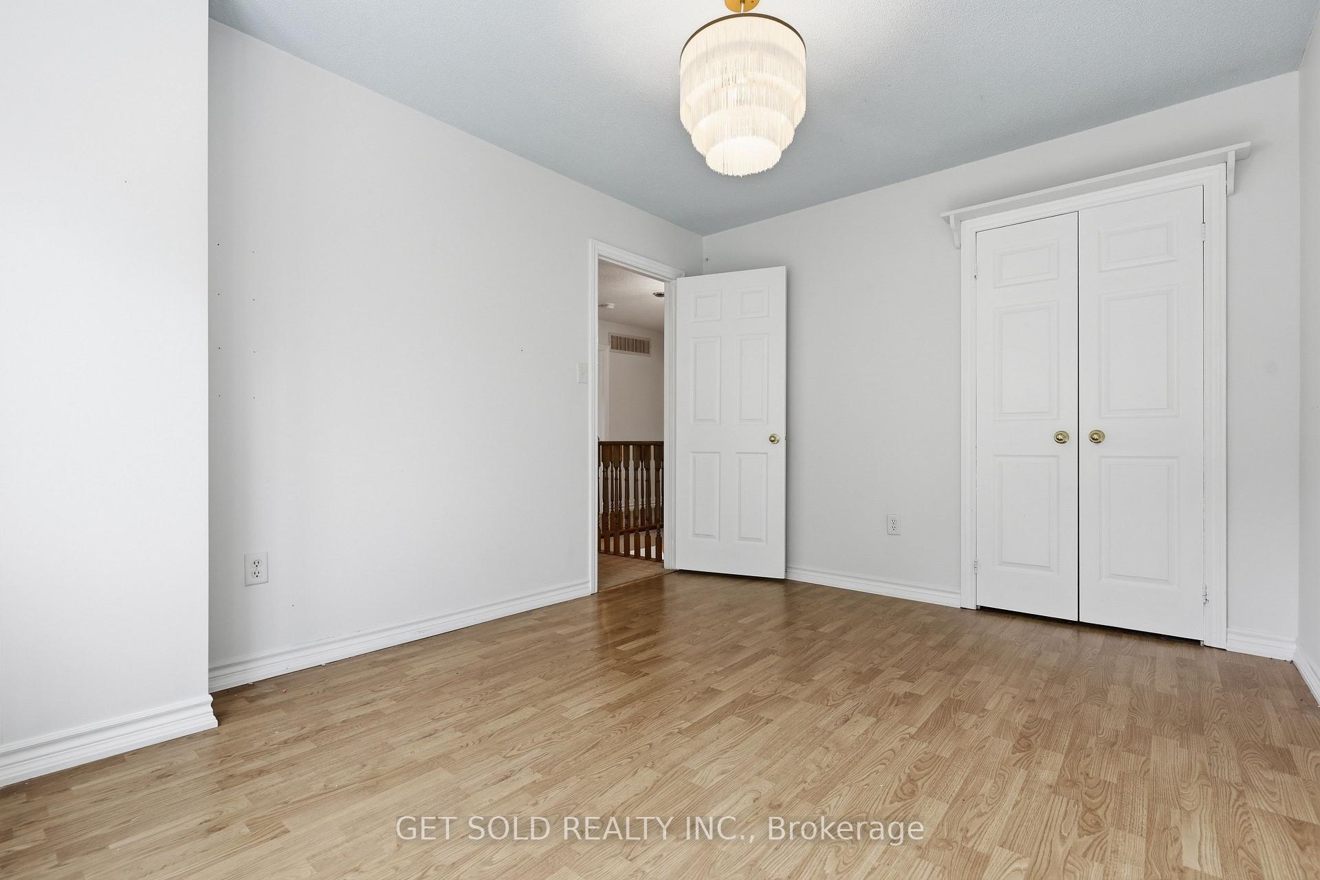 Photo 24 of 28 Hawkins Drive, Barrie, Ardagh — HOMEH