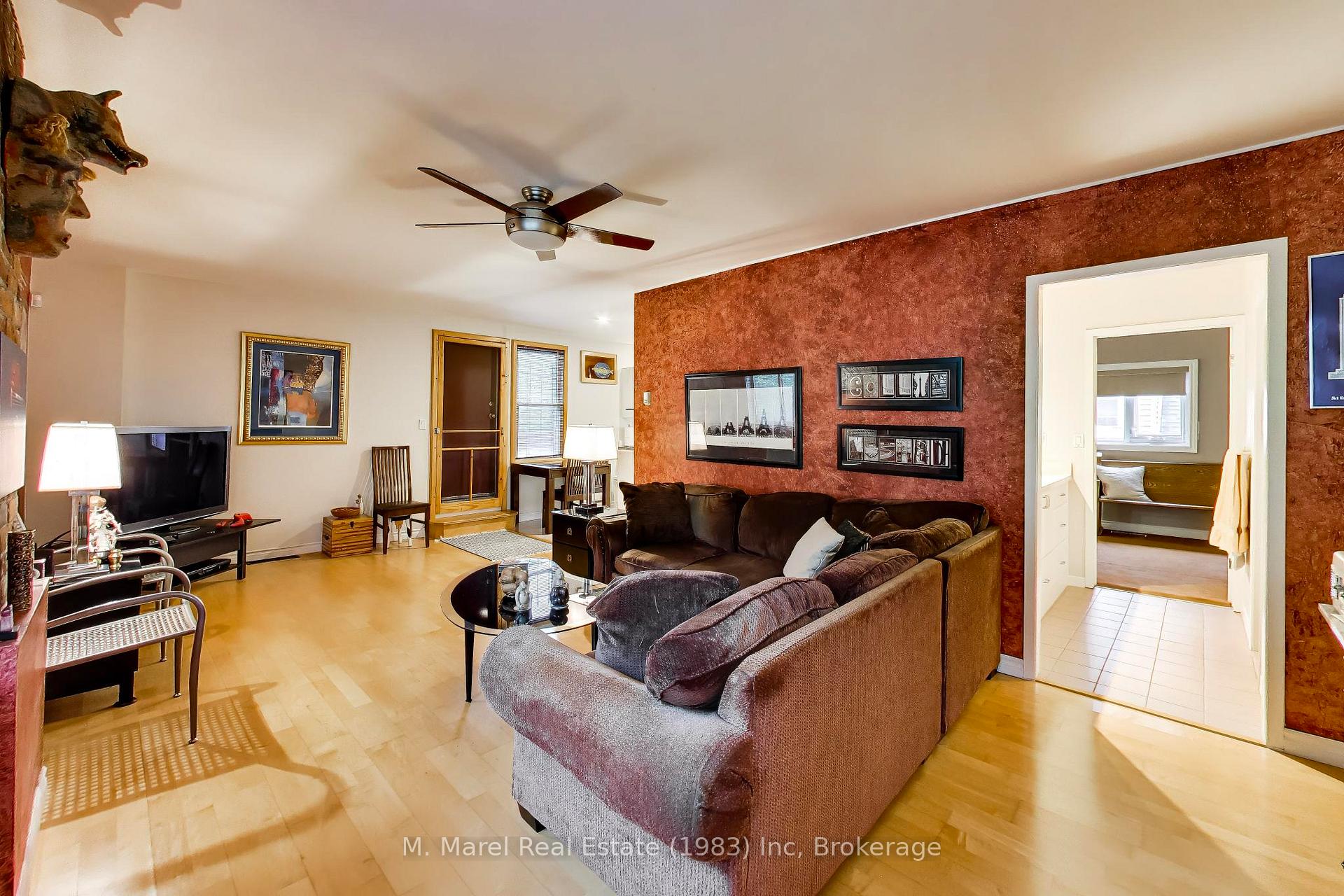 Photo 4 of 196 Grant Avenue, Hamilton, Stinson — HOMEH
