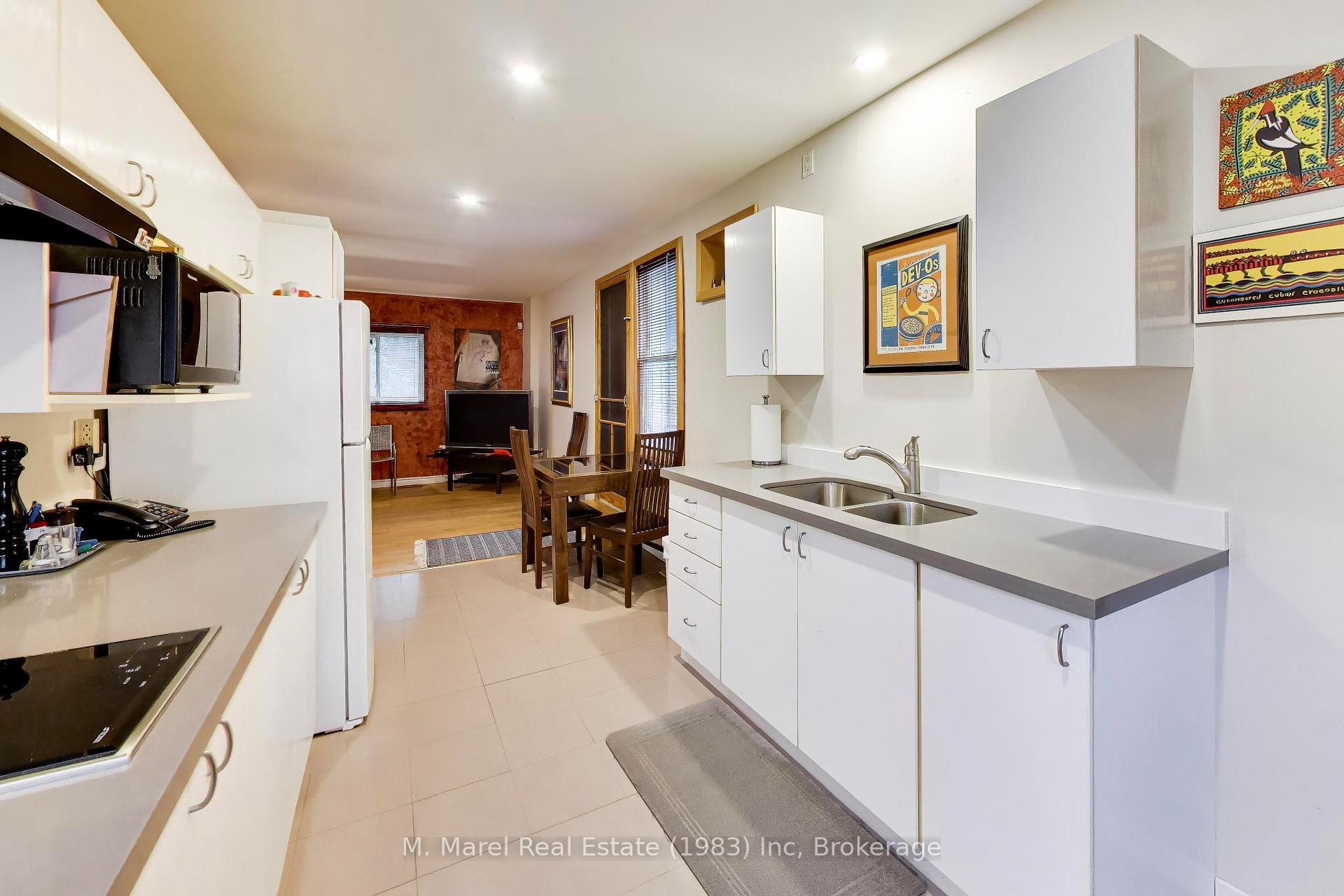 Photo 7 of 196 Grant Avenue, Hamilton, Stinson — HOMEH