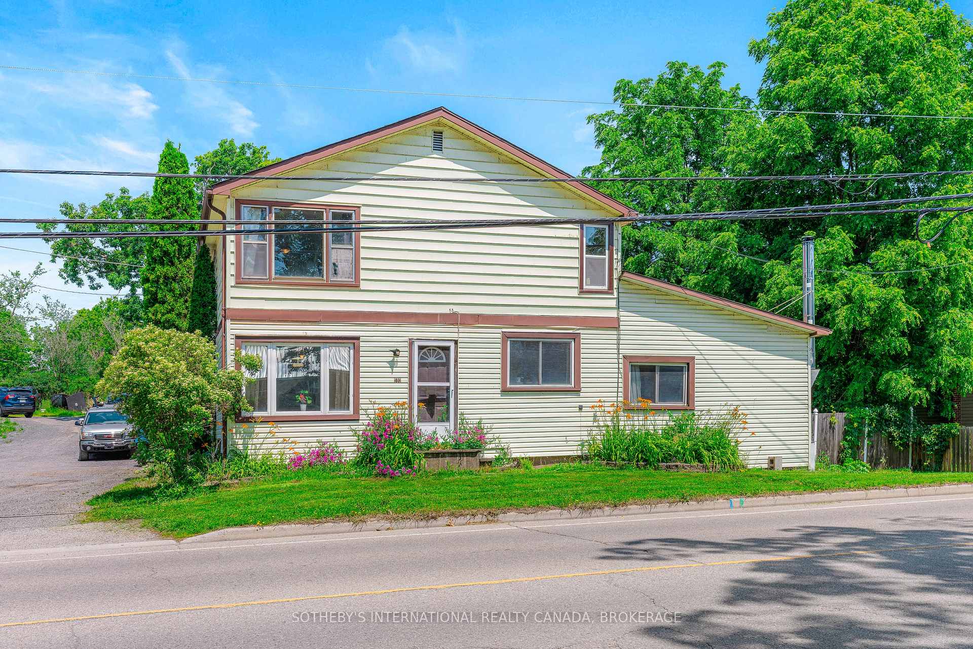 Photo 1 of 580 King Street W, Gananoque, Gananoque — HOMEH