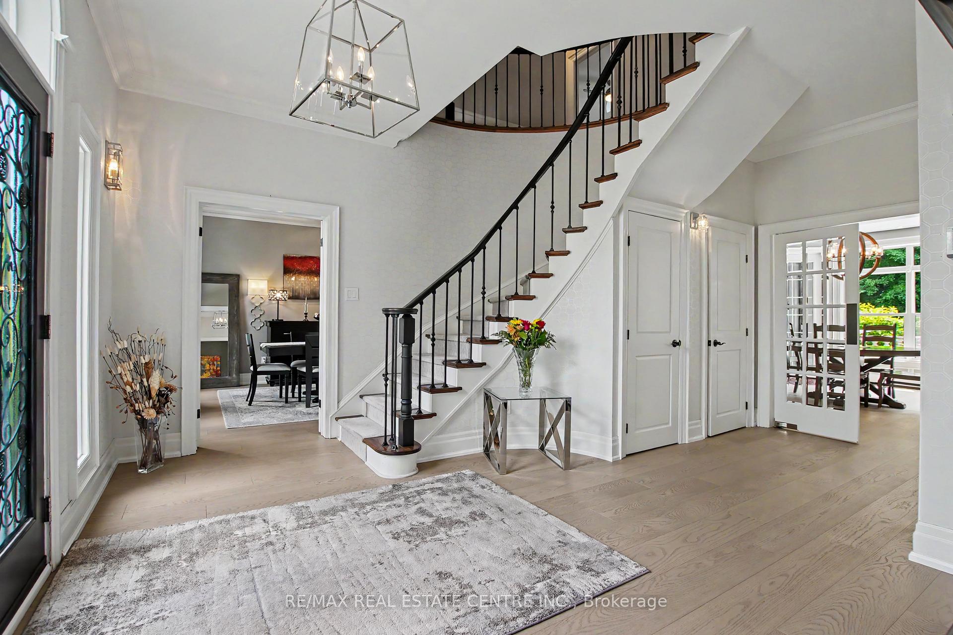 Photo 4 of 130 Crawford Crescent, Milton, Campbellville — HOMEH