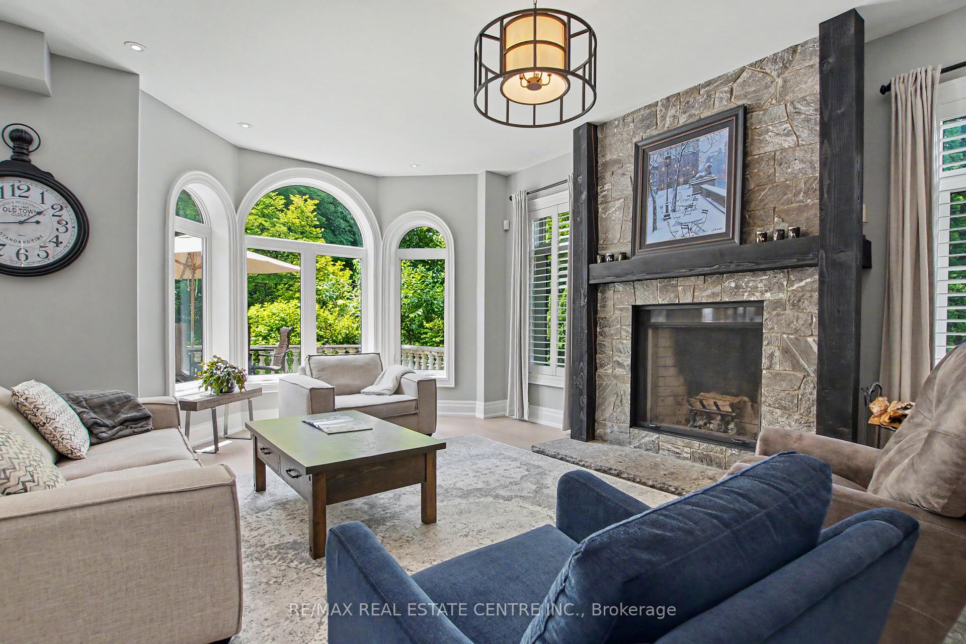 Photo 9 of 130 Crawford Crescent, Milton, Campbellville — HOMEH