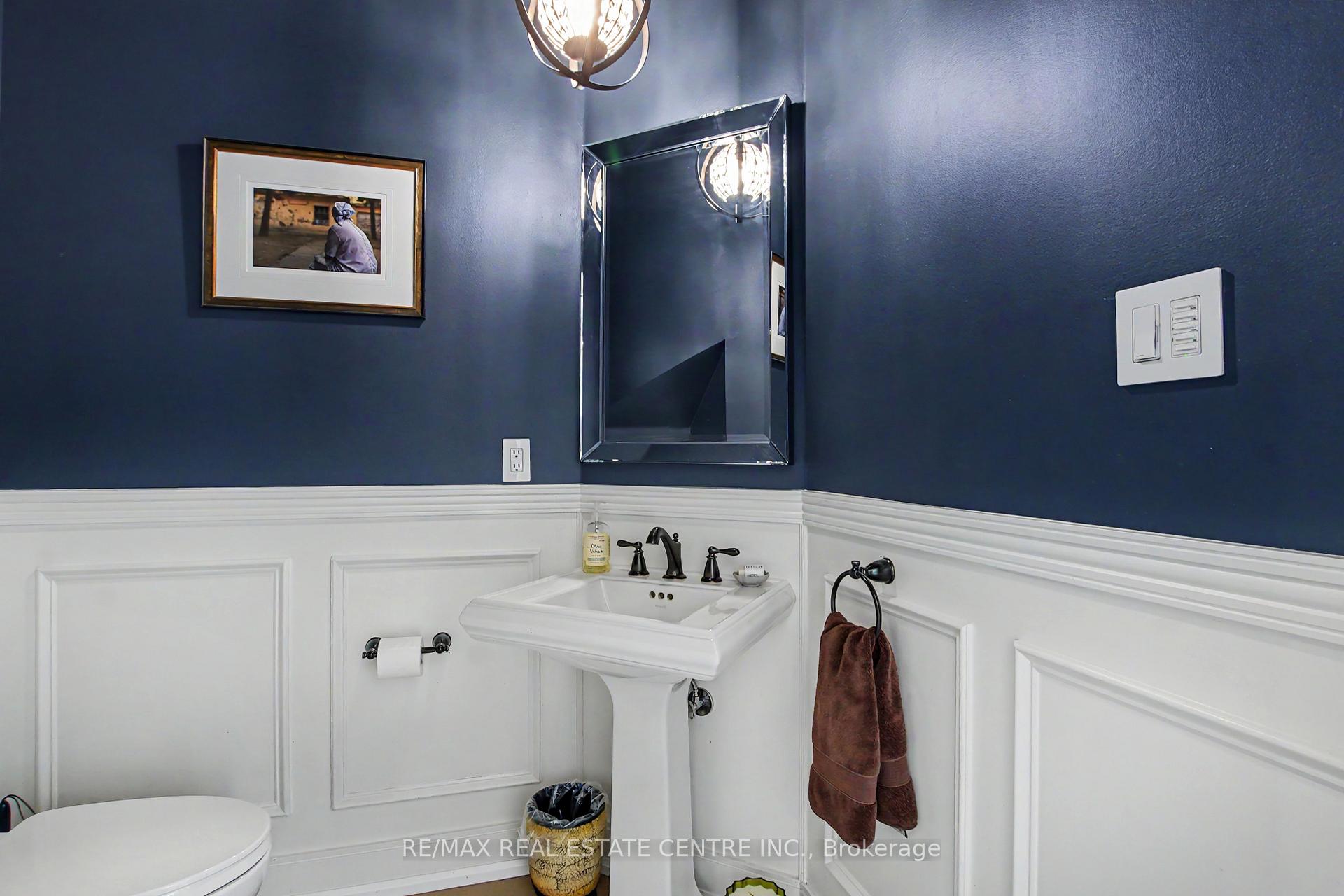 Photo 15 of 130 Crawford Crescent, Milton, Campbellville — HOMEH