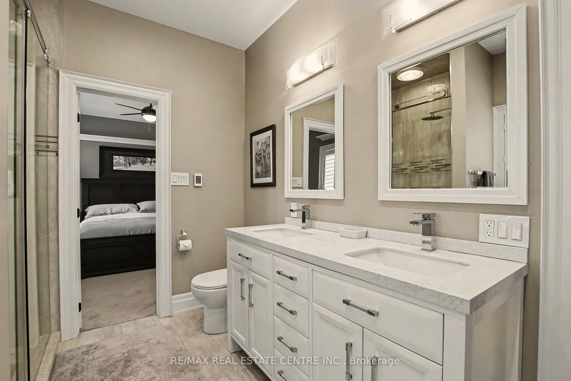 Photo 21 of 130 Crawford Crescent, Milton, Campbellville — HOMEH