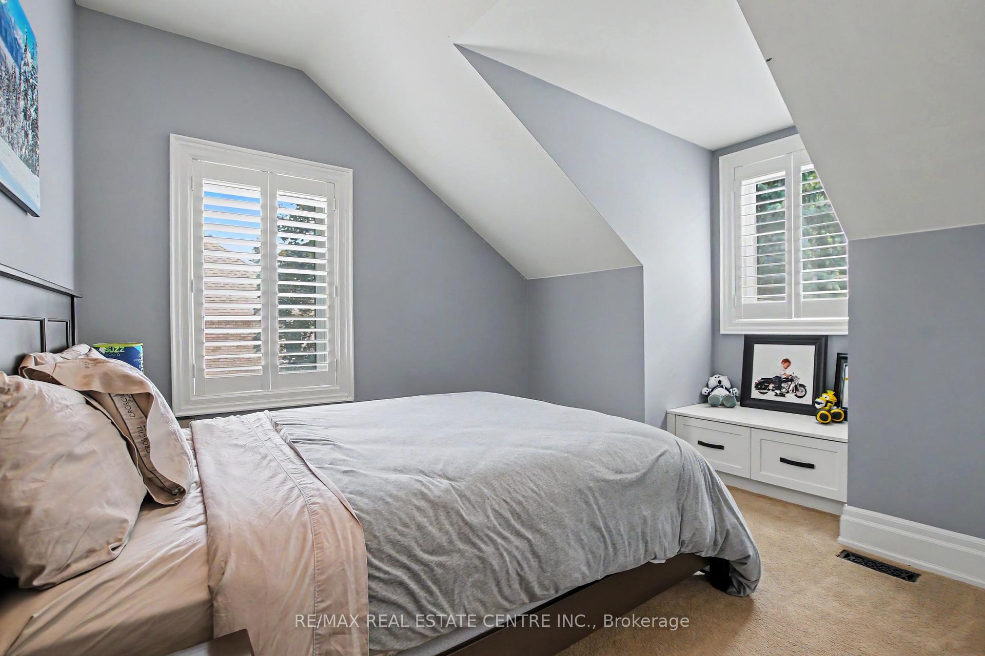 Photo 22 of 130 Crawford Crescent, Milton, Campbellville — HOMEH