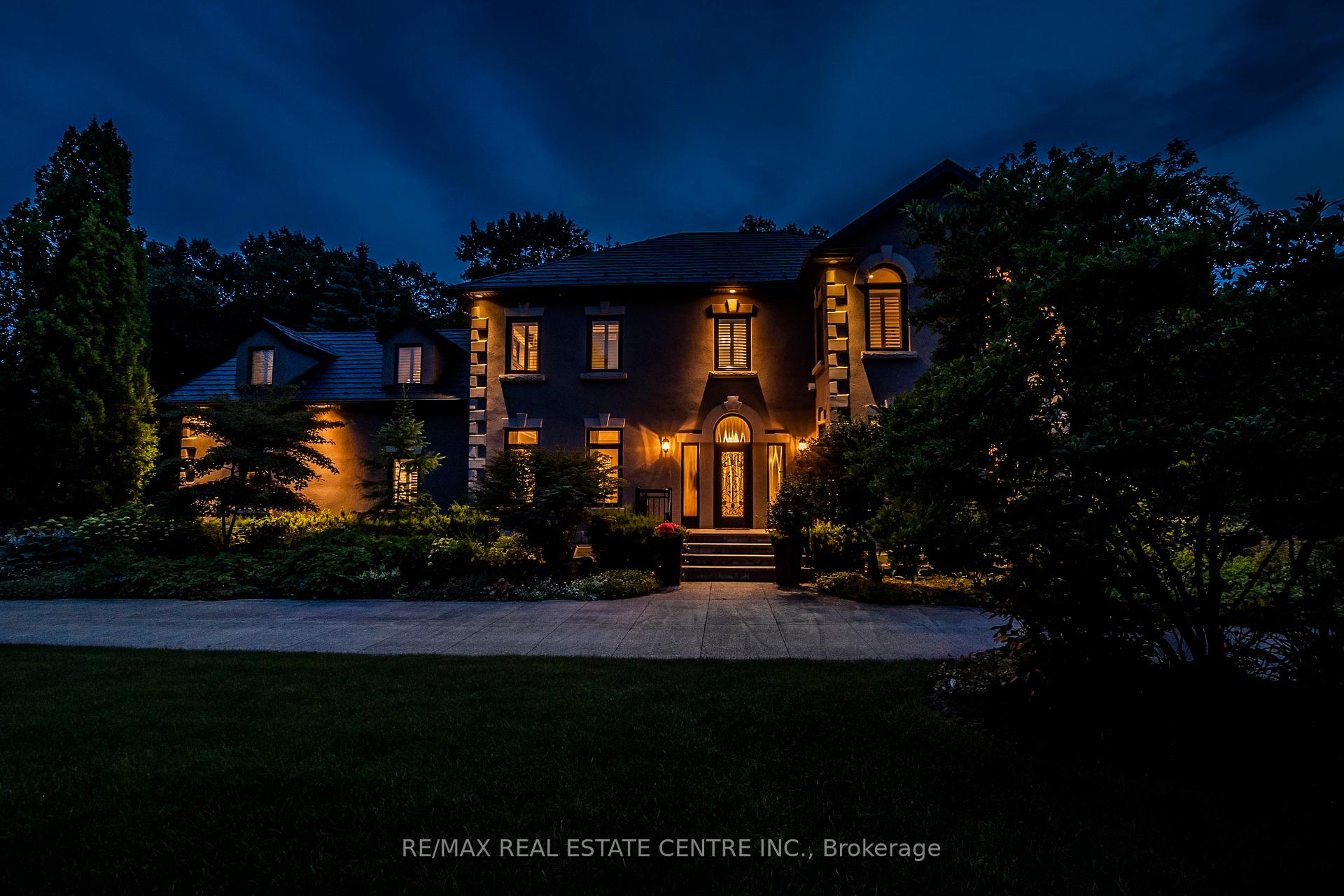 Photo 40 of 130 Crawford Crescent, Milton, Campbellville — HOMEH