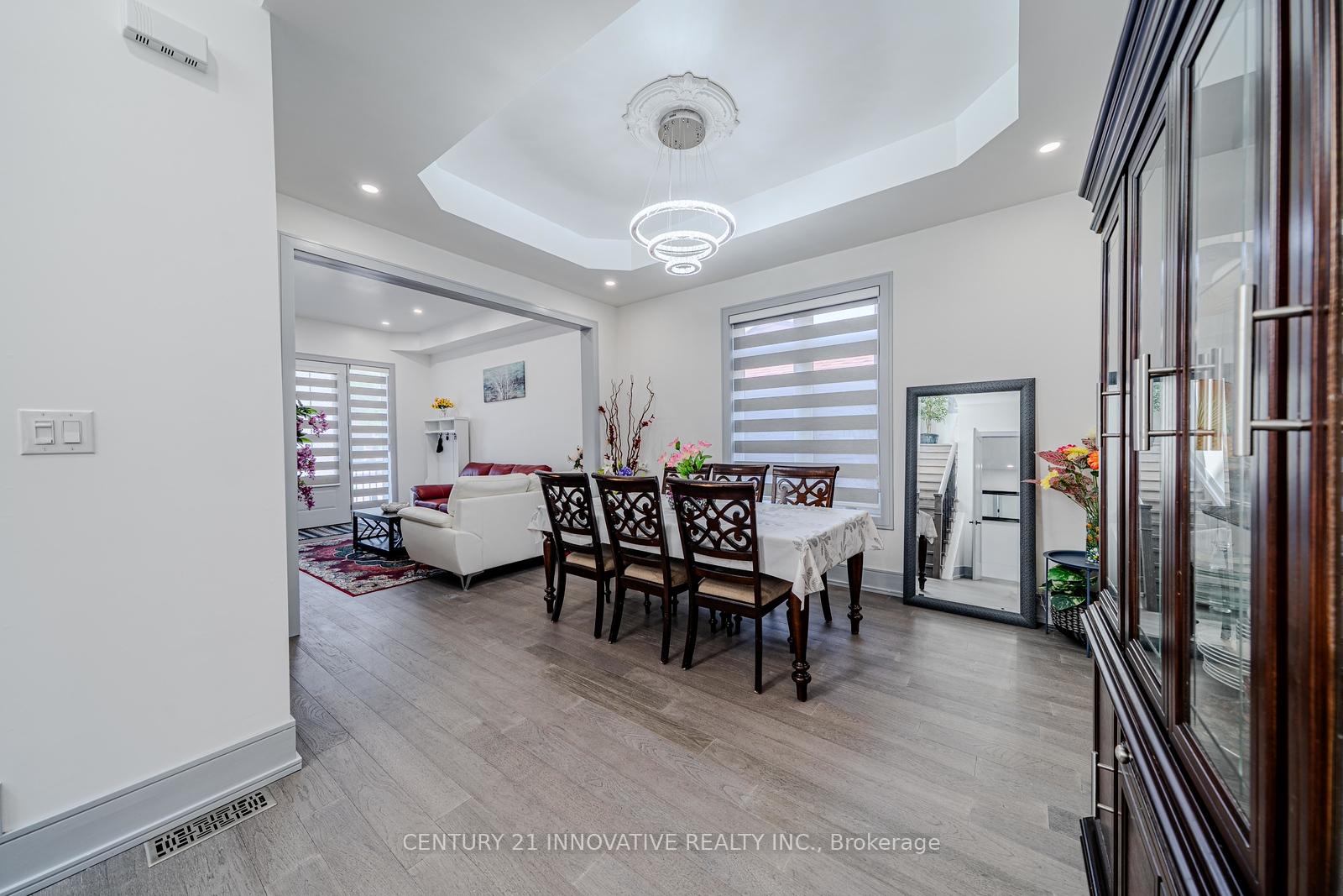 Photo 7 of 435 Miller Avenue, Oshawa, McLaughlin — HOMEH