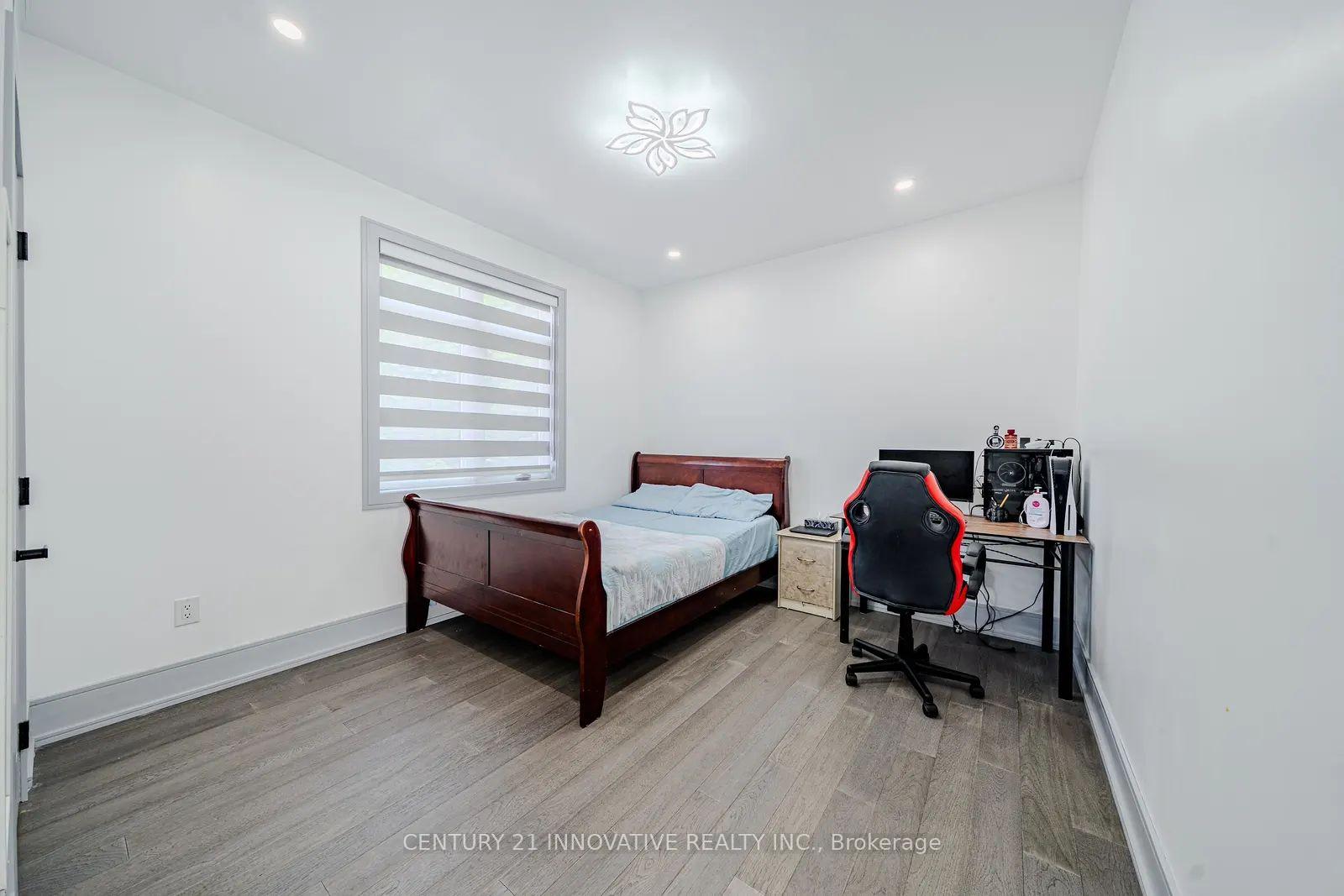 Photo 24 of 435 Miller Avenue, Oshawa, McLaughlin — HOMEH