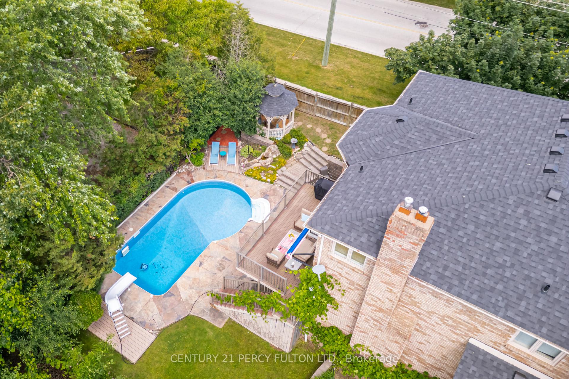 Photo 1 of 898 Baylawn Drive, Pickering, Liverpool — HOMEH