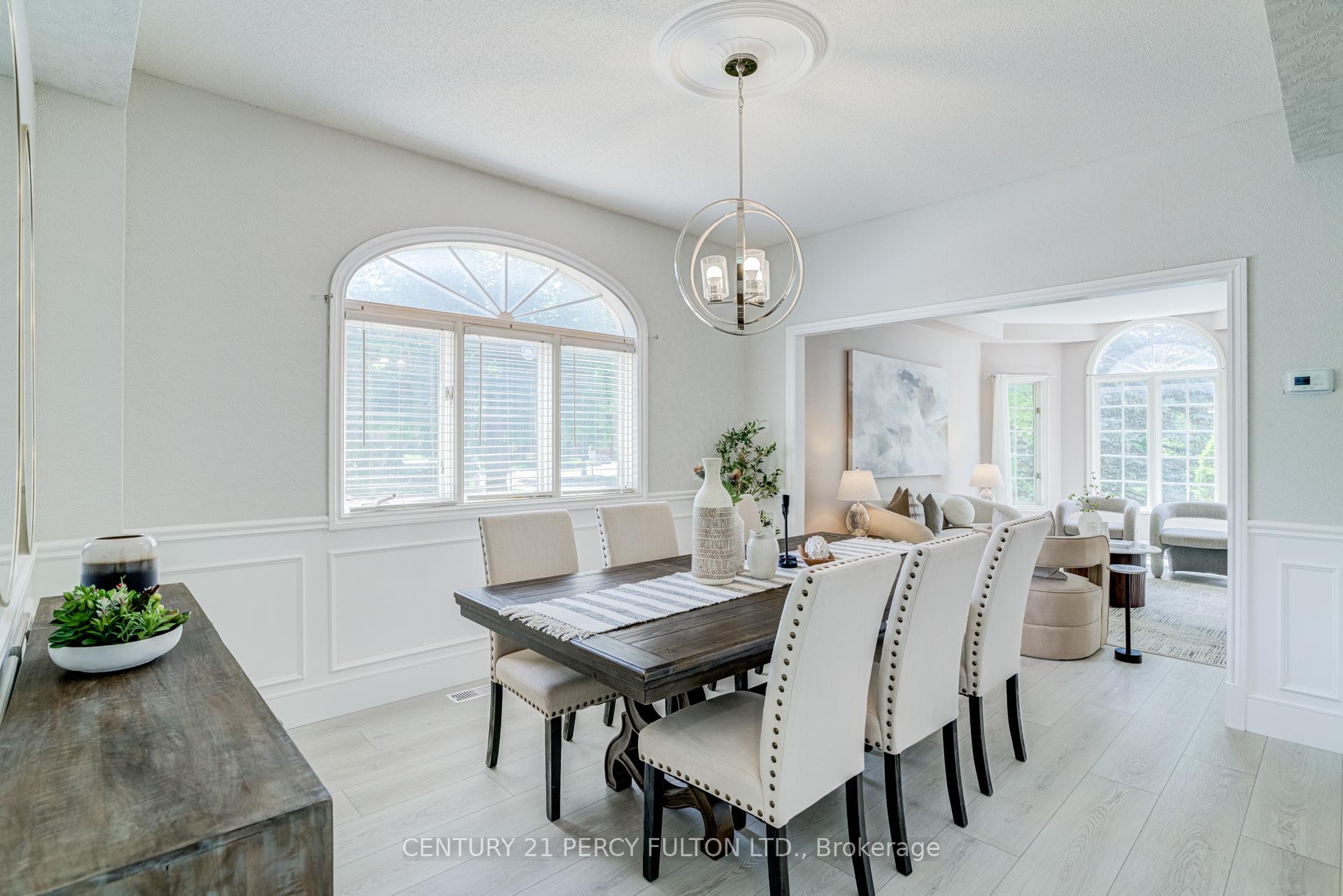 Photo 11 of 898 Baylawn Drive, Pickering, Liverpool — HOMEH